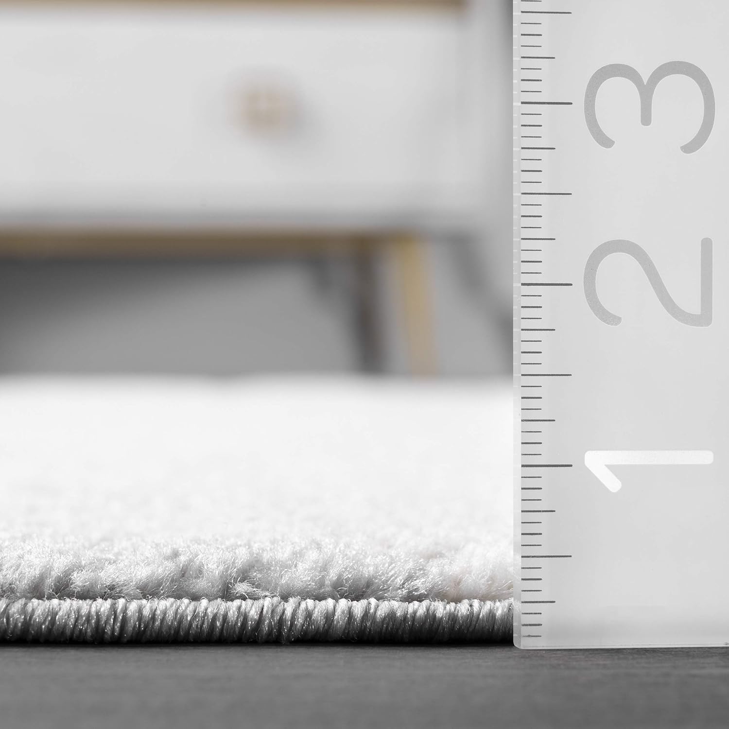 nuLOOM Alfombra geométrica Zadie, 2 x 6 pies, gris claro