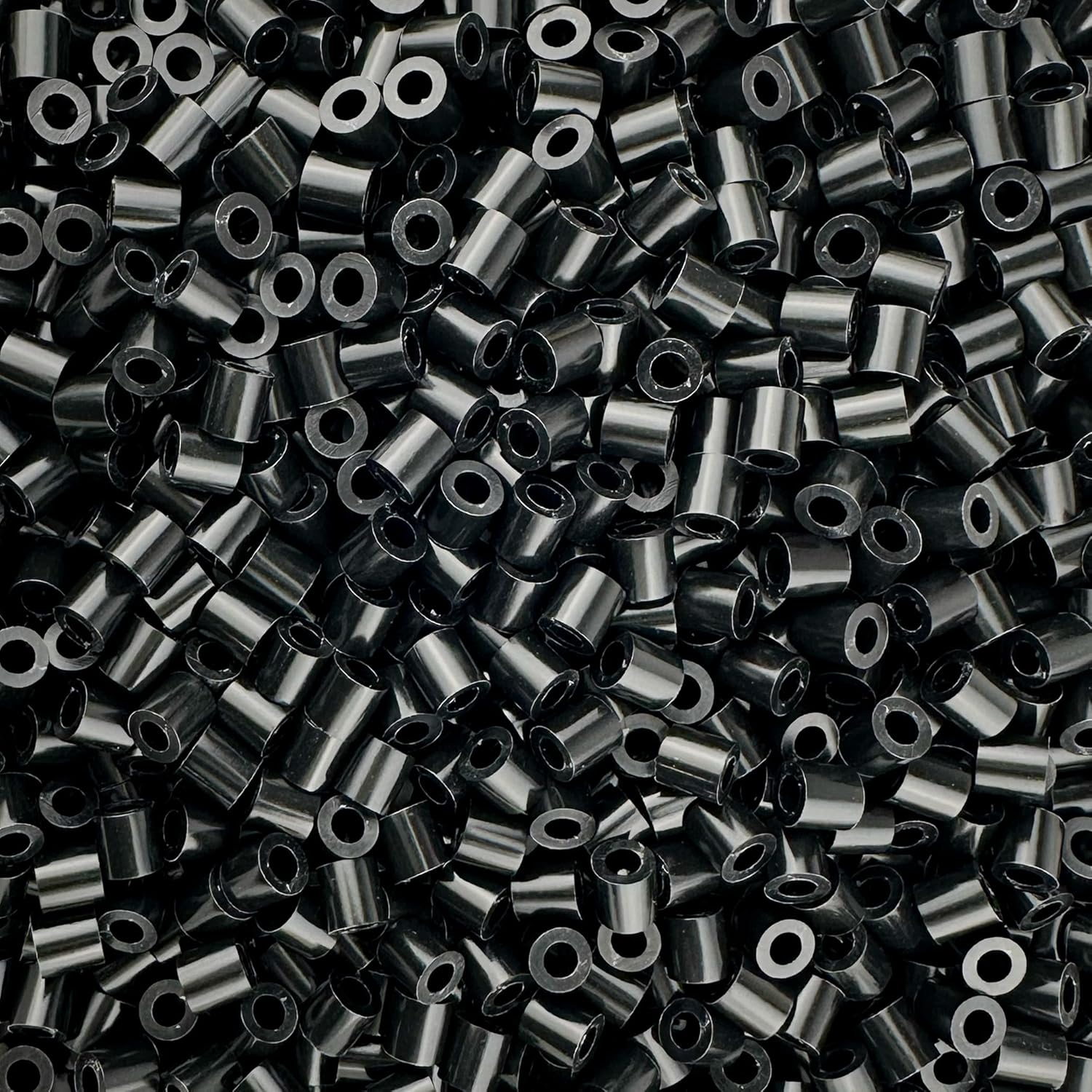 2,000 cuentas de fusibles negras de 0.197 x 0.197 in, paquete a granel de cuentas de fusión funciona con cuentas Perler