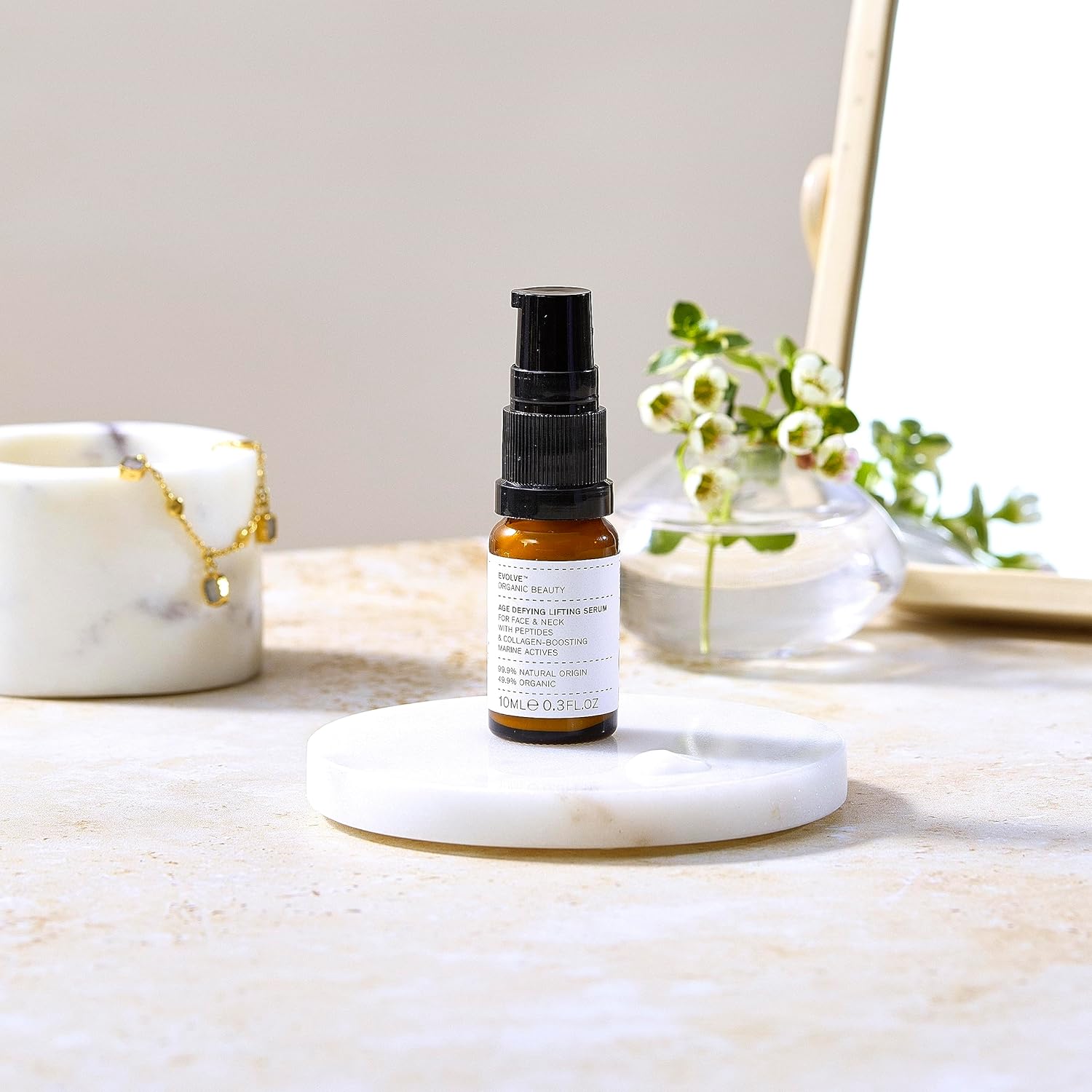 Evolve Organic Beauty – Suero de elevación natural que desafía la edad para cara + cuello, vegano, limpio, belleza libre de crueldad (tamaño de