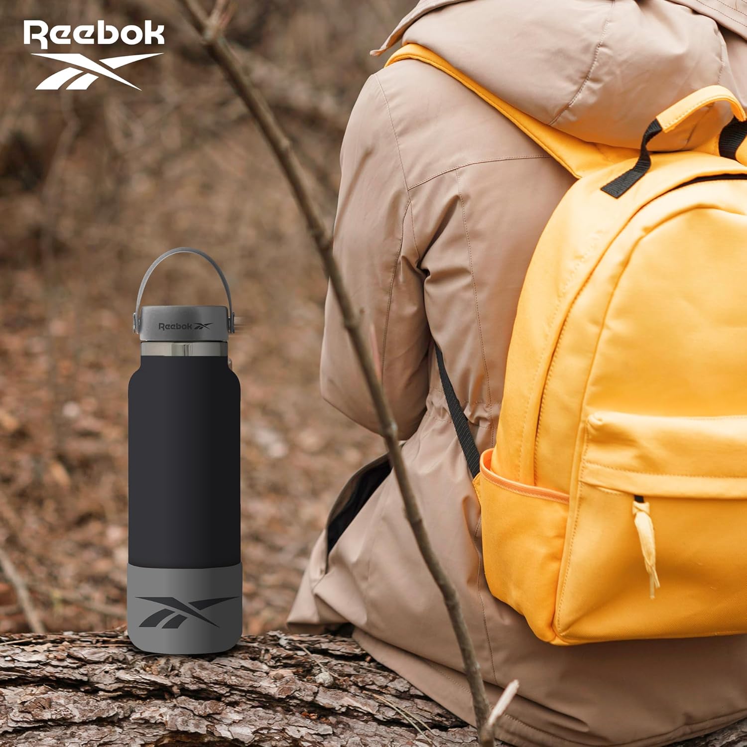 Reebok Botella de agua deportiva de acero inoxidable con asa, botella de agua aislada de 40 onzas, botella de agua deportiva aislada al vacío de