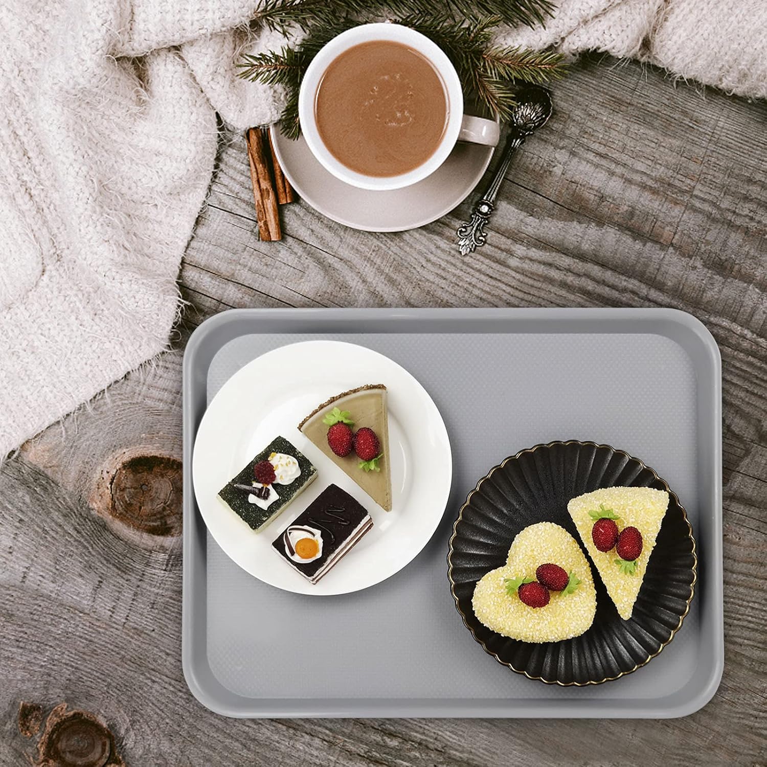 Pekky Bandejas de plástico de comida rápida, bandeja de servir gris, 17.2 x 13.5 x 0.9 pulgadas, 4 paquetes