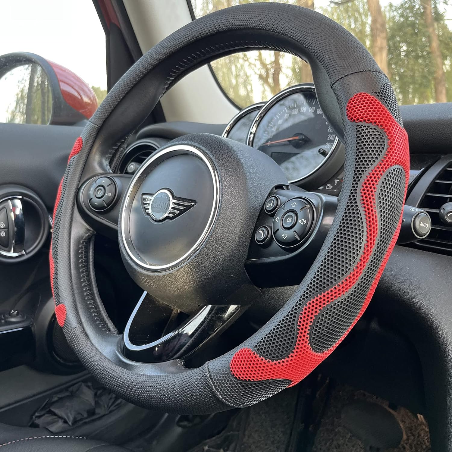 PINCTROT Comfy Grip – Funda para volante, diseño antideslizante, universal de 14.5-15 pulgadas (rojo silicona)