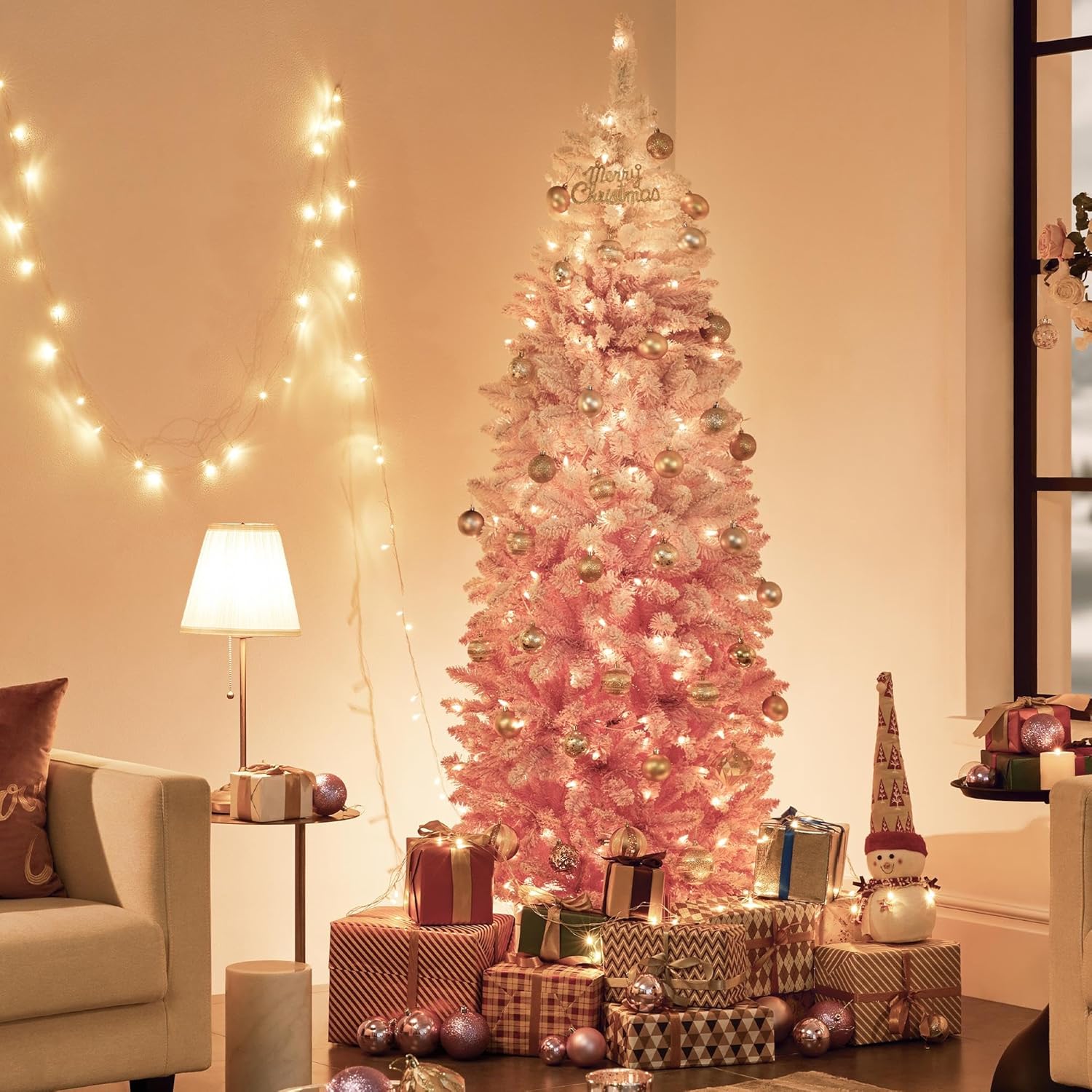Yaheetech Árbol de Navidad preiluminado de 6 pies con bisagras, esquina delgada, árbol de Navidad, decoración navideña con 250 luces blancas cálidas