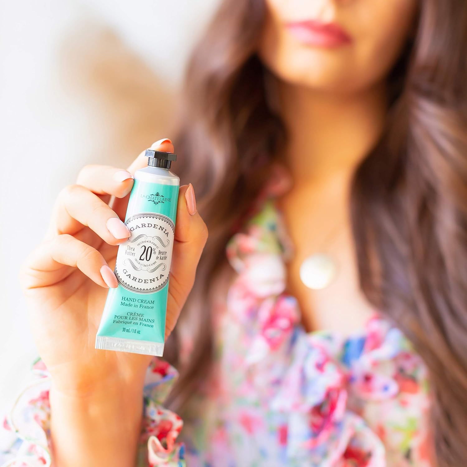 La Chatelaine Set de regalo de crema de manos para mujer, loción de manos tamaño viaje, crema de manos natural fabricada en Francia con 20% de