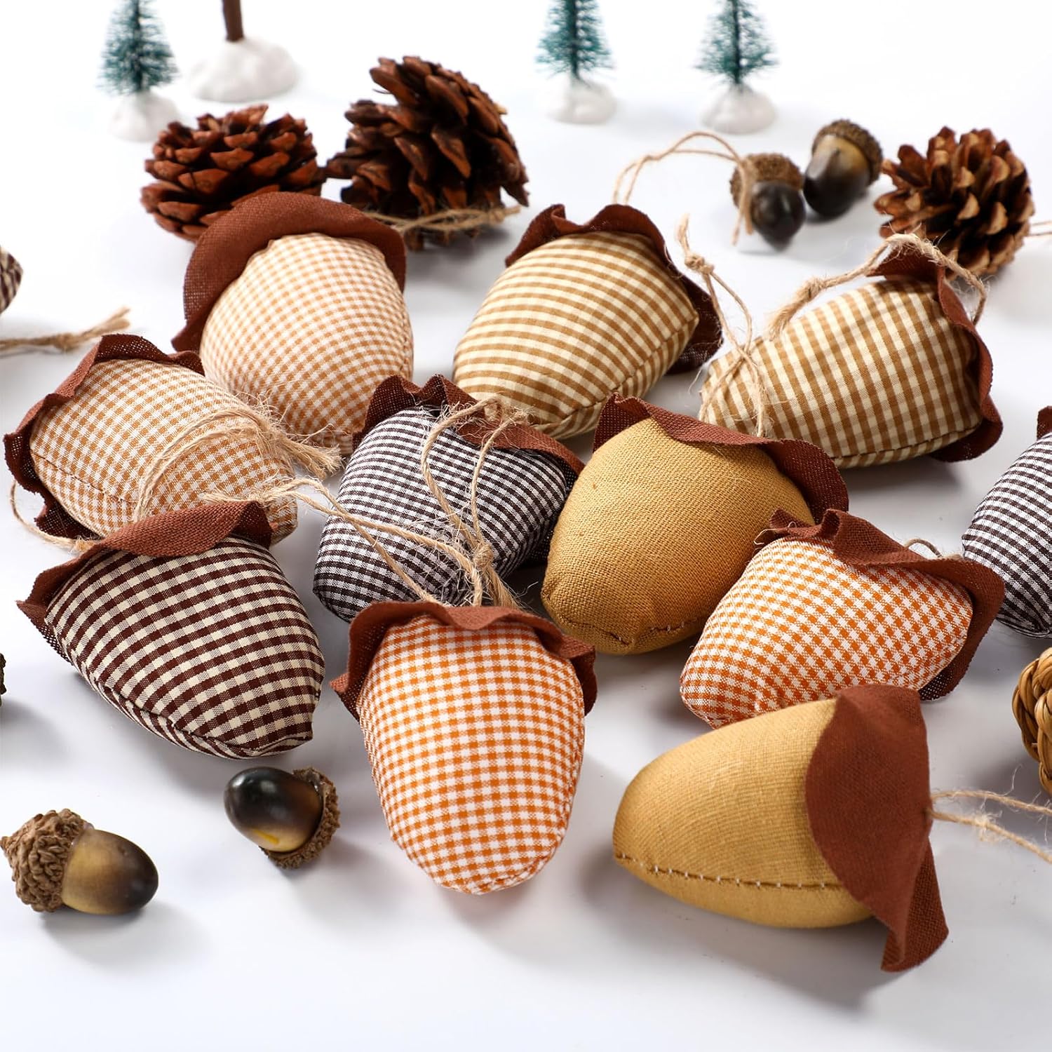12 piezas de decoración de otoño de Acción de Gracias, tela a cuadros, bellotas y calabazas, adornos colgantes de bandeja de otoño, decoración de