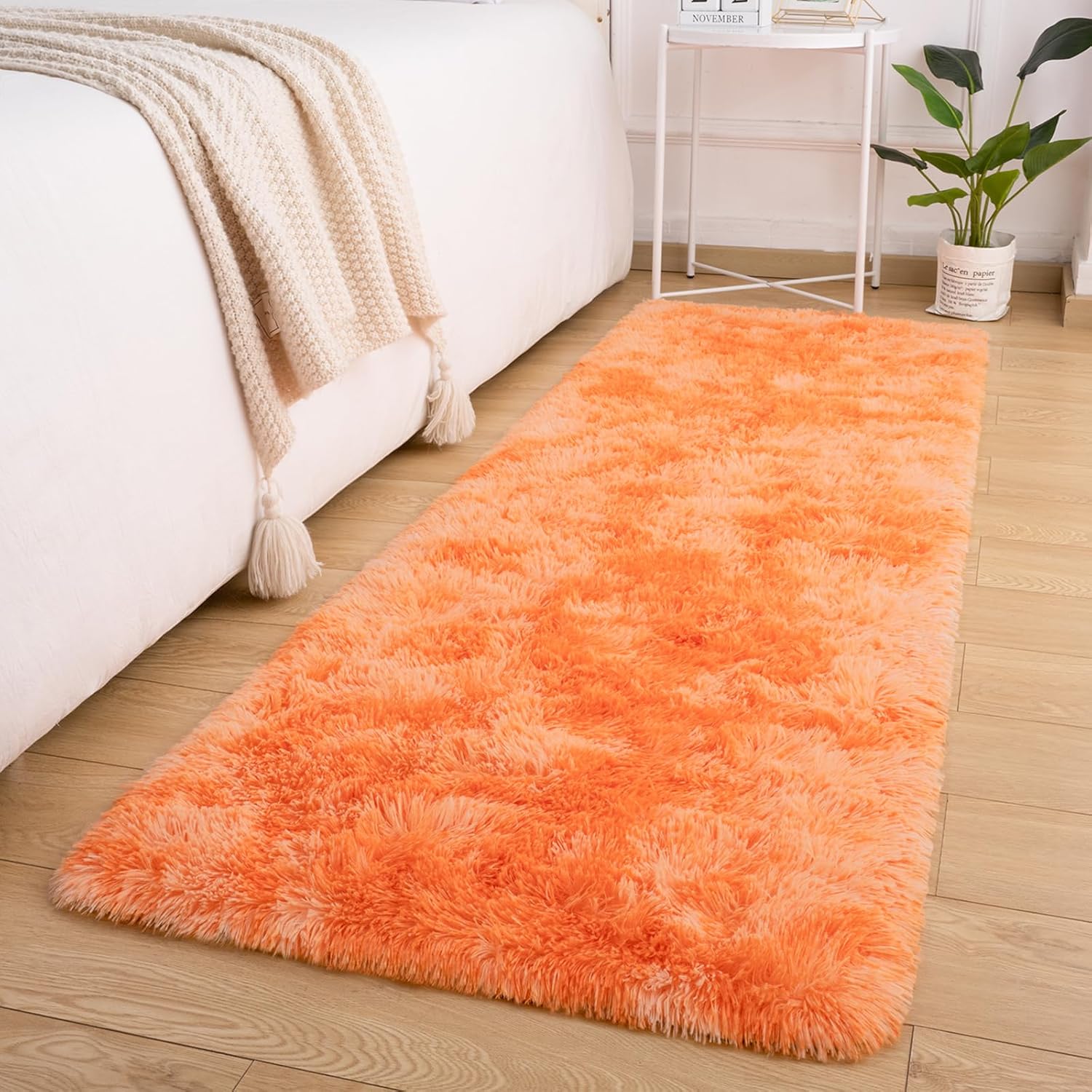 Softlife Alfombra para dormitorio, alfombra de pasillo de 2 x 6 pies, alfombra de felpa esponjosa para sala de estar, alfombra de pelo naranja