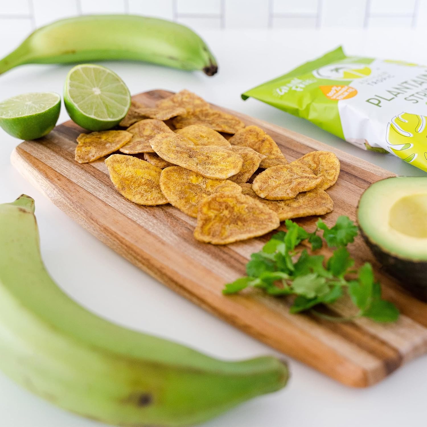 ARTISAN TROPIC Tiras de plátano con sal marina, paquete de 8, 2 onzas, vegano, paleo y sin gluten, bolsas individuales, aperitivos saludables para