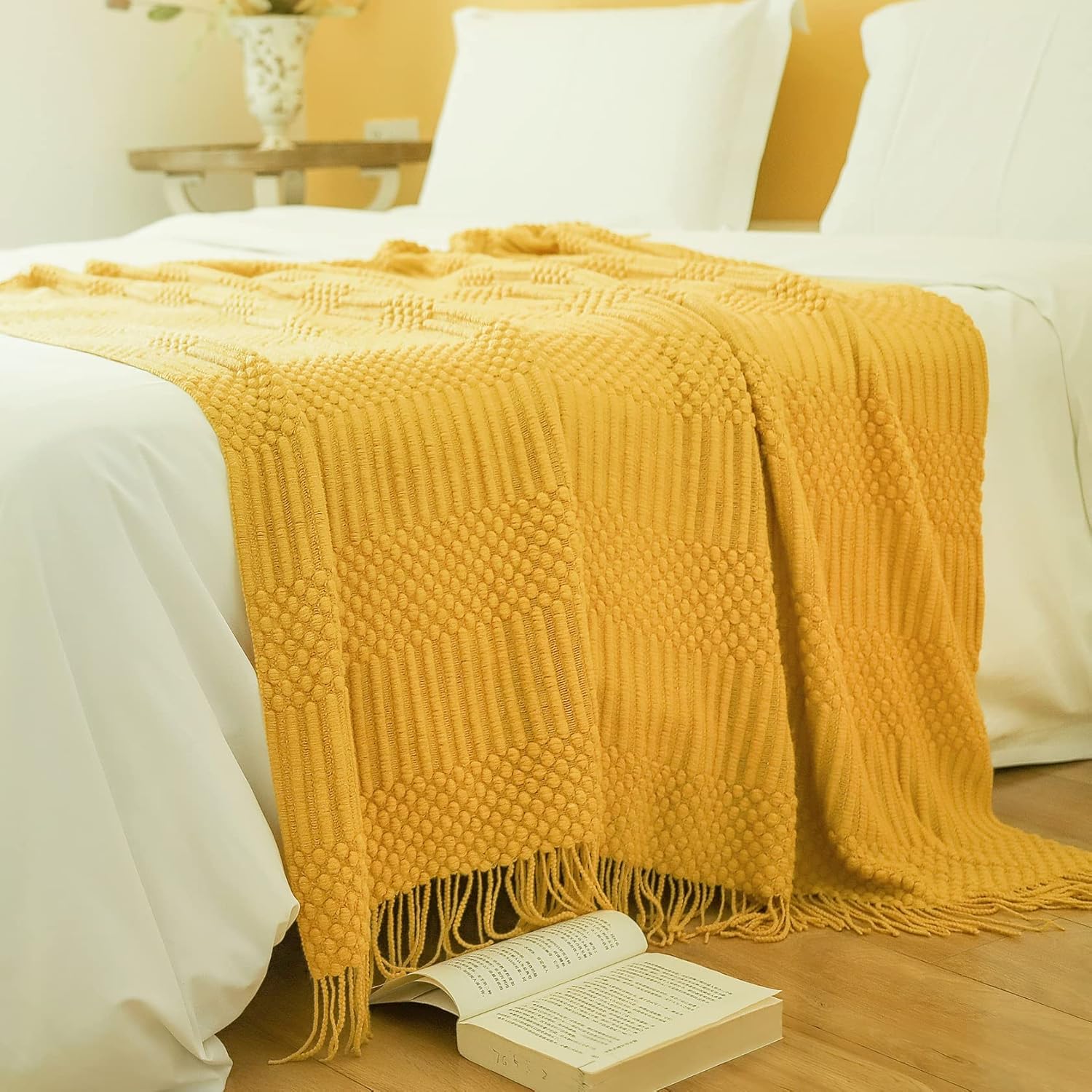 Blagic Manta de punto para sofá, cama y sofá. Manta súper suave con borlas, manta amarilla, 50 x 60 pulgadas, ligera y acogedora decoración del hogar