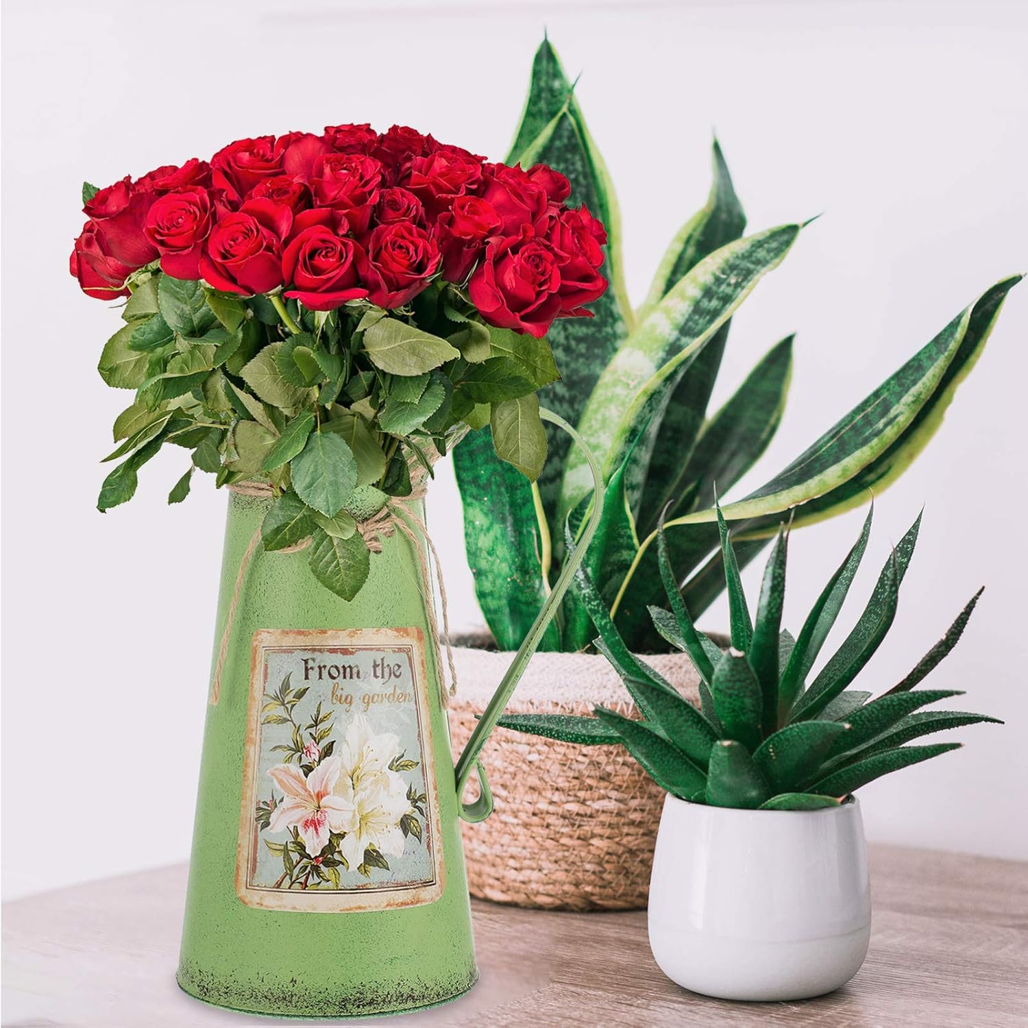 GANAZONO Cubo de flores rústico jarrón de flores Shabby Chic para regadera, color verde claro, jarra de metal para el hogar, granja, jarrón