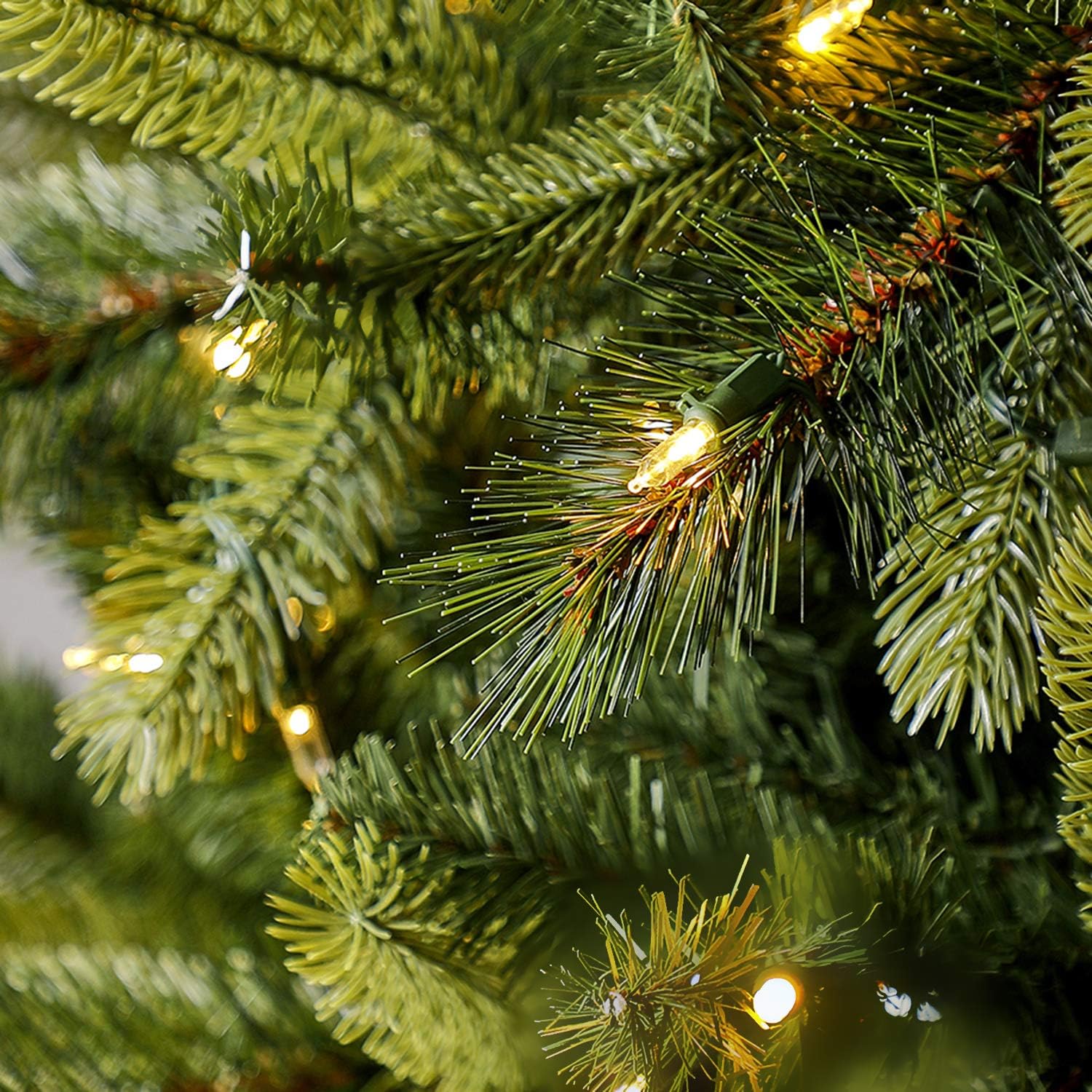 Árbol de Navidad artificial de abeto noruega preiluminado de 7.5 pies, luces LED blancas cálidas