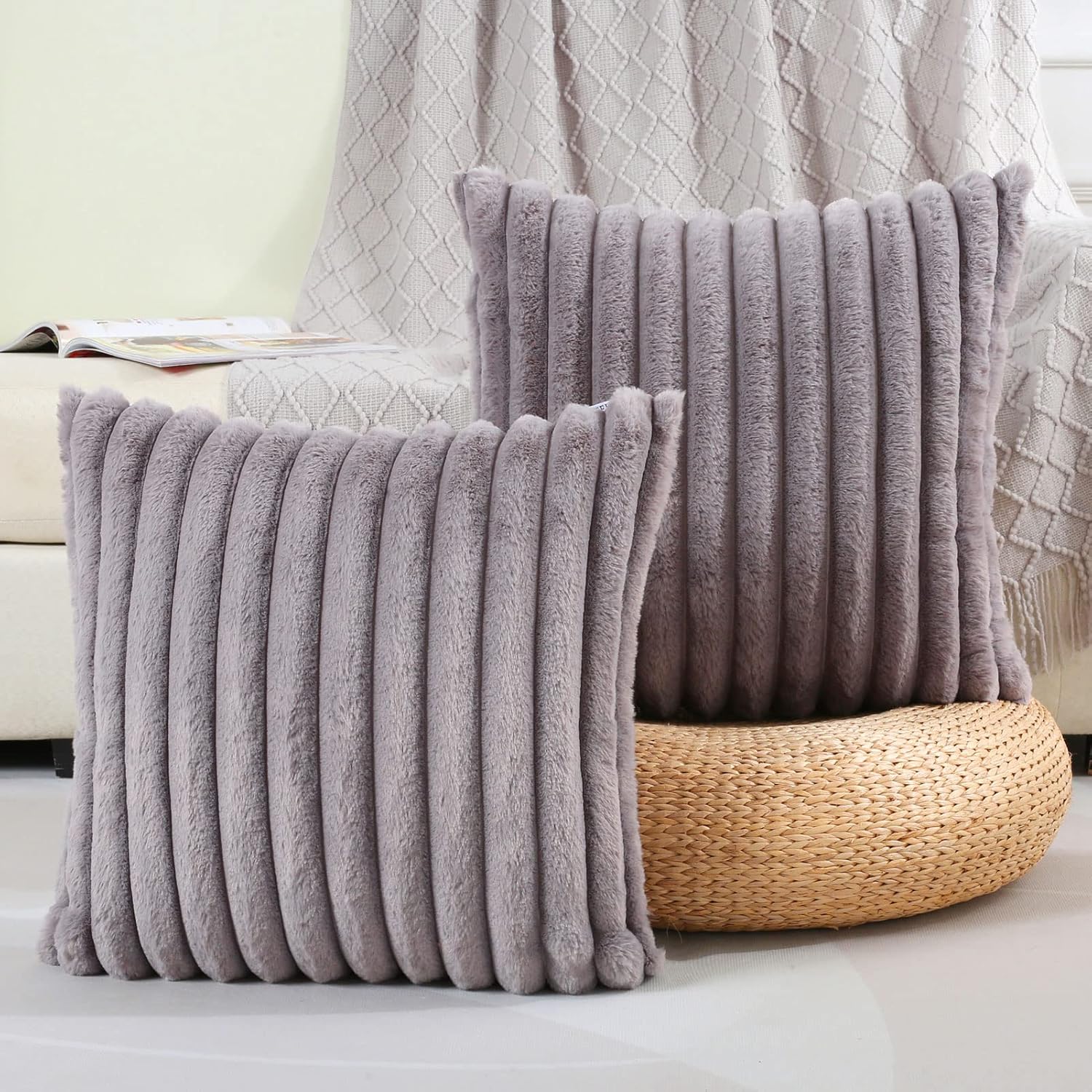 FUTEI – Juego de 2 fundas de almohada decorativas con rayas de color gris, 16 x 16 pulgadas, cuadradas y primaverales, piel sintética de conejo