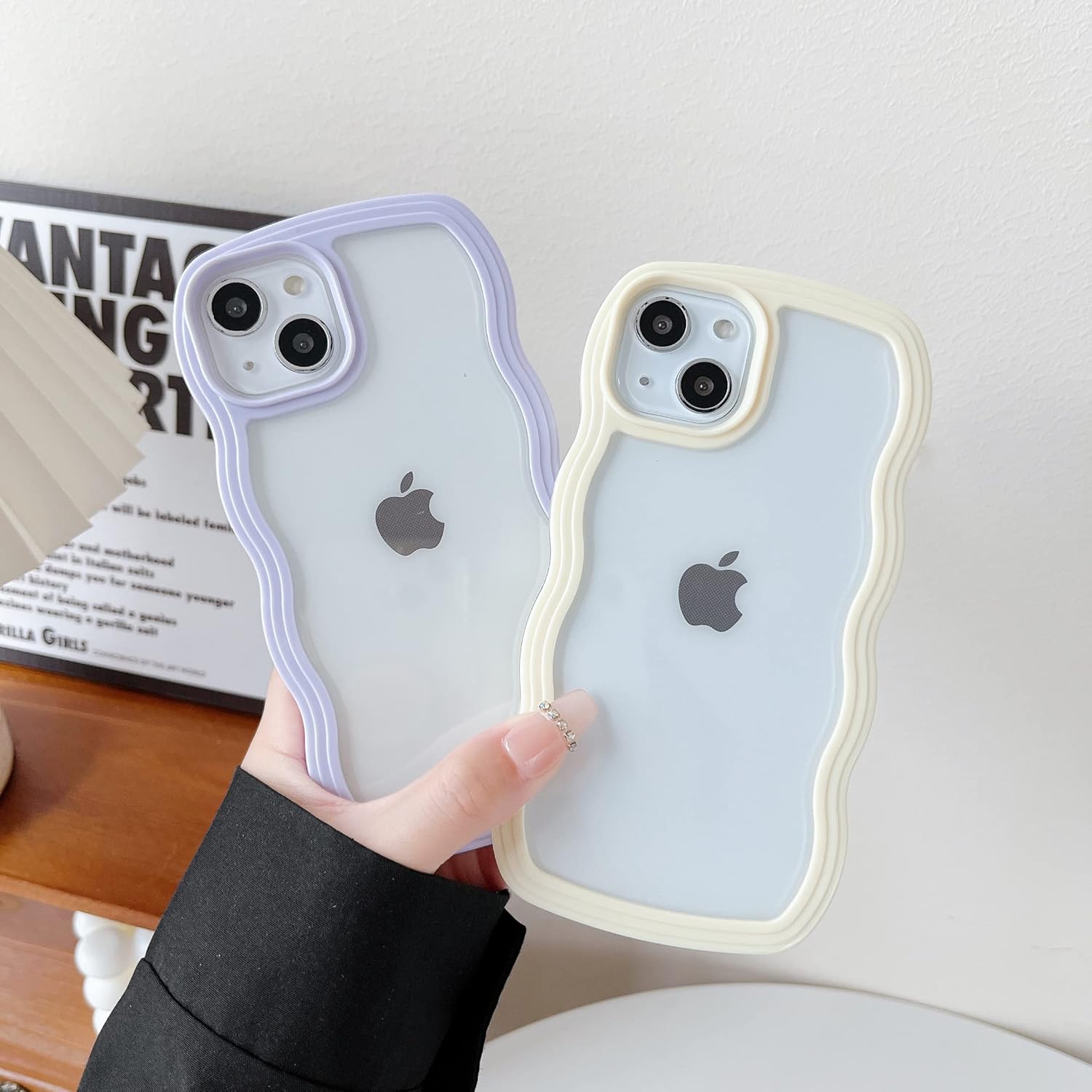 Caseative Bonita forma de marco ondulado rizado, a prueba de golpes, suave, compatible con iPhone (amarillo, iPhone 11 Pro Max)