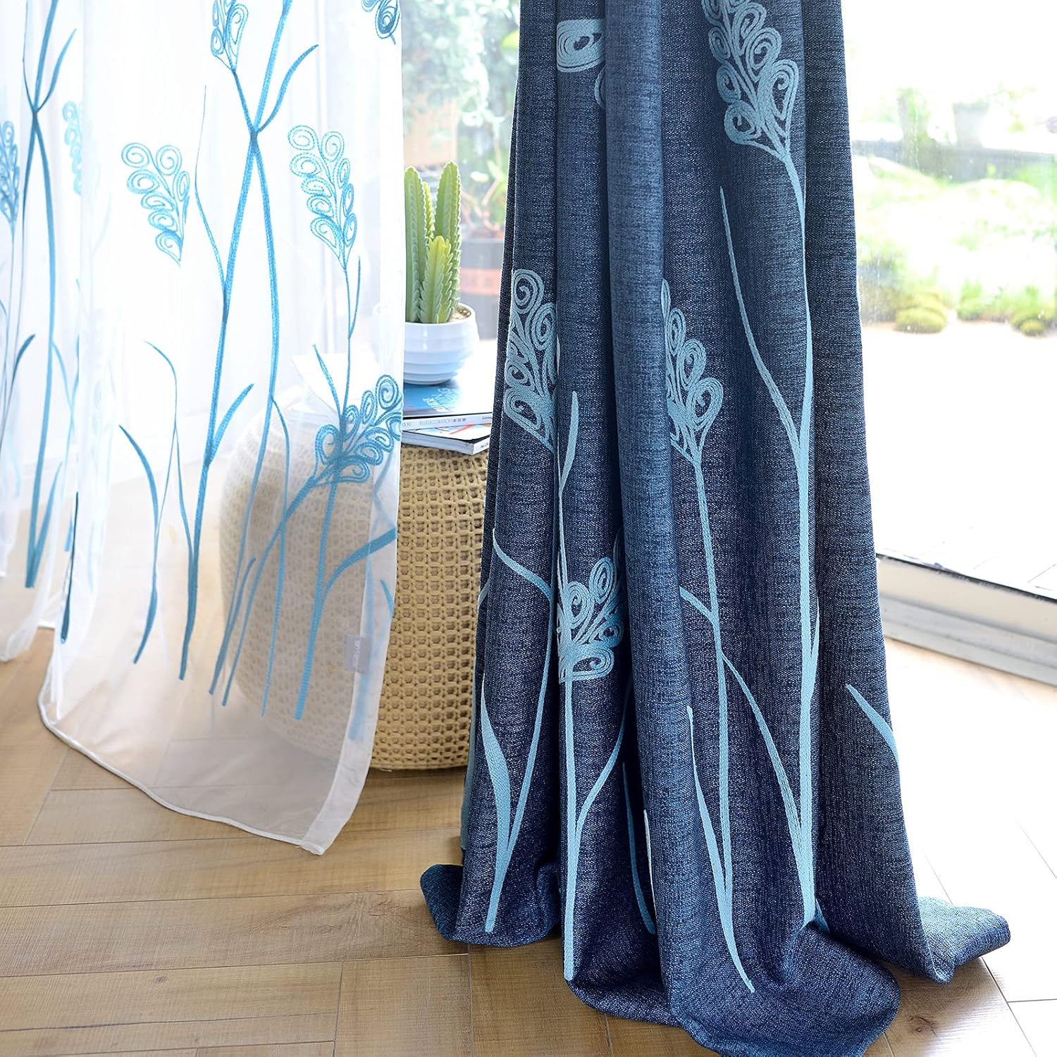 Cortinas de lino bordadas marca Melodieux
