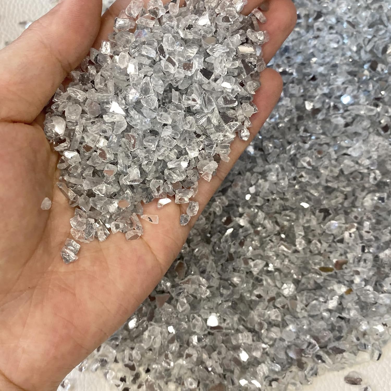 Espejo triturado de 52.91 oz de vidrio blanco reflectante de grava para creación de esculturas, arte de resina, decoración del hogar, viruta de
