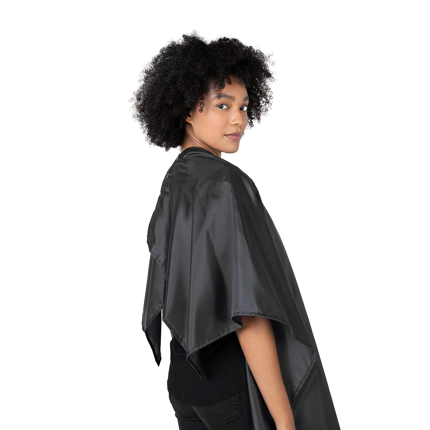 Betty Dain Whisper Styling Cape, tela ligera, nailon resistente al agua, cierre a presión, fácil cuidado, sin arrugas, negro, 45 pulgadas de ancho x