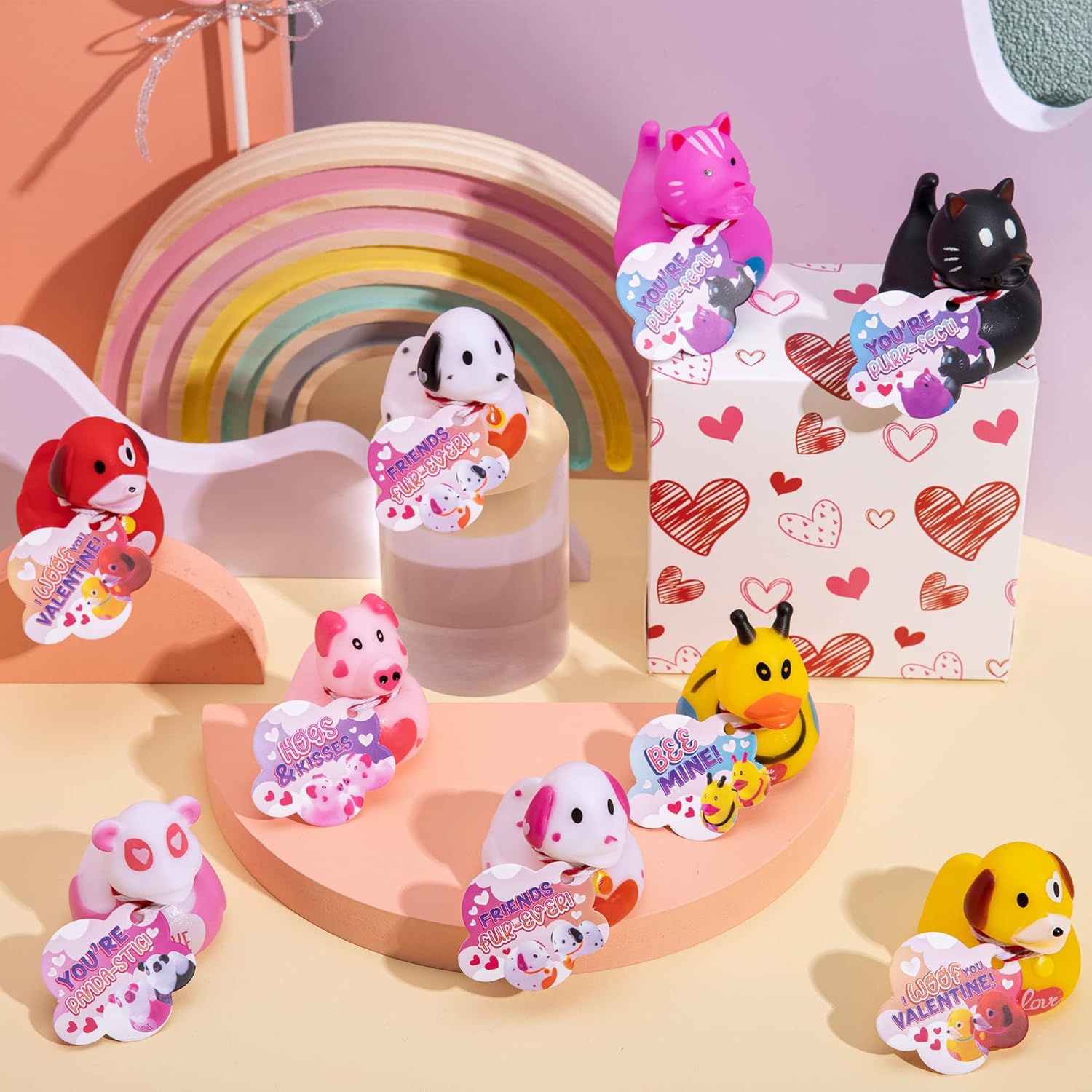 JOYIN 12 patos de goma surtidos para el día de San Valentín en diferentes formas de animales para divertirse en el baño, patos chirriantes, premios