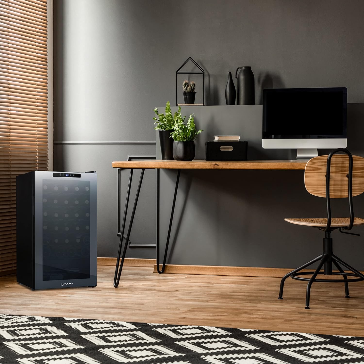 Luma Comfort Shadow Series – Refrigerador de vino de 34 botellas, refrigerador de vino con espejo independiente con puerta de vidrio templado de