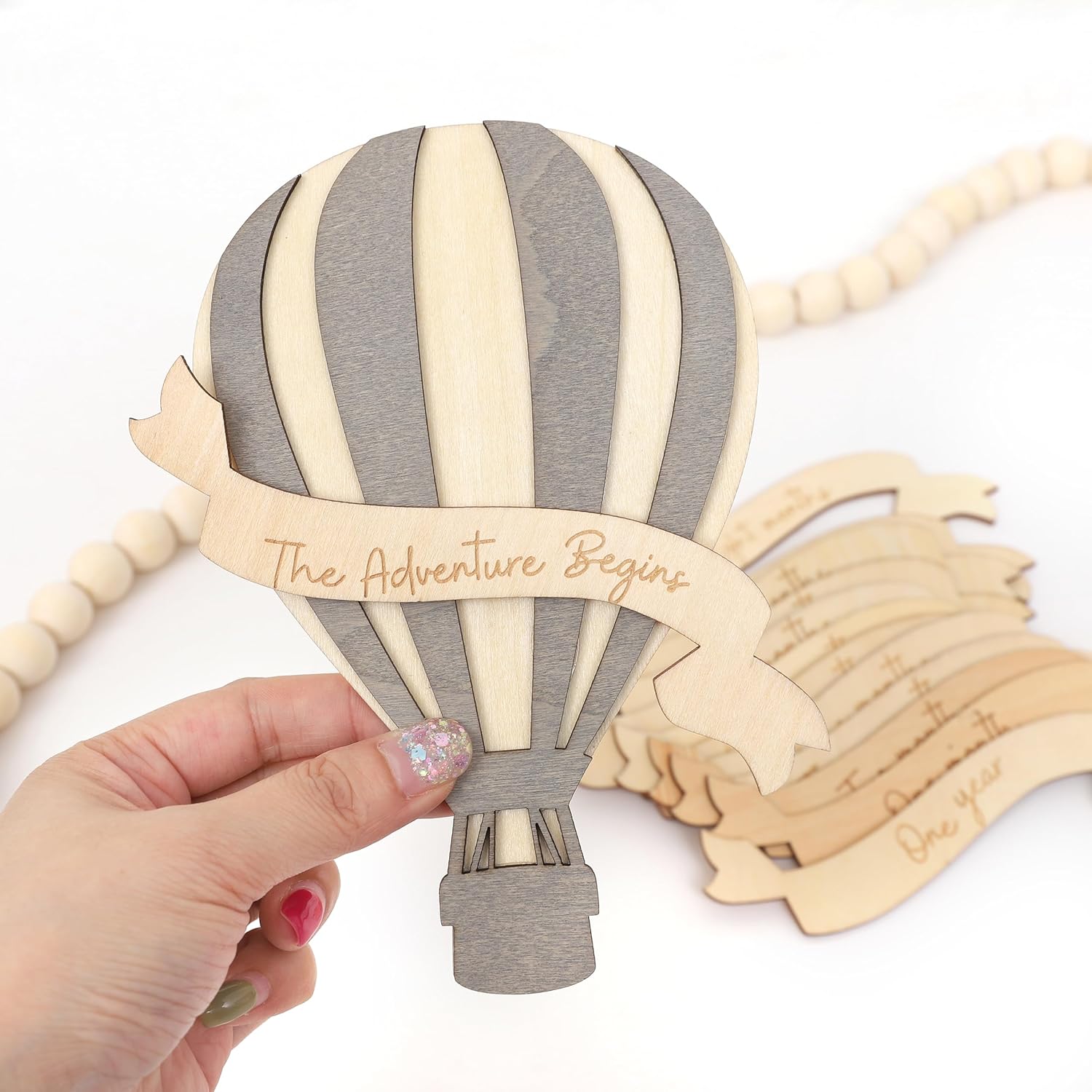 Tarjetas de hitos mensuales de madera con globo aerostático para bebé, tema de arriba y lejos, accesorios de fotografía para recién nacidos,