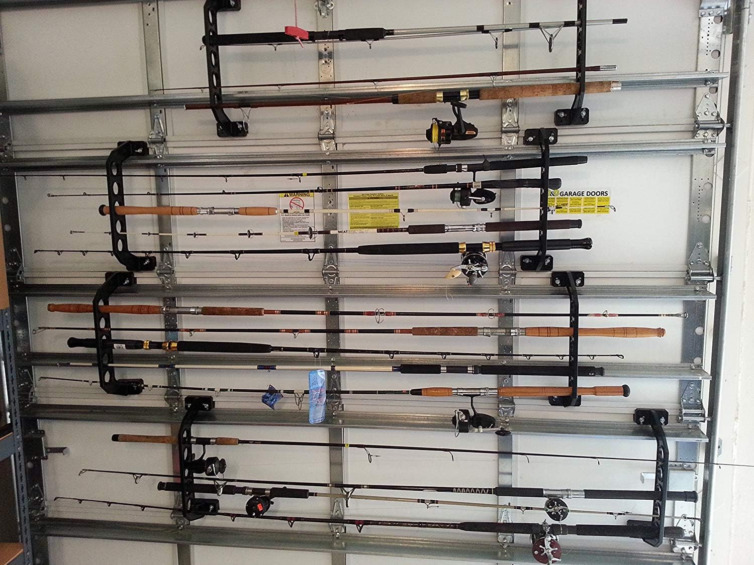 Cobra Storage – Estante de almacenamiento para puerta de garaje, sistema de almacenamiento de garaje, soporte de caña de pescar de plástico ABS