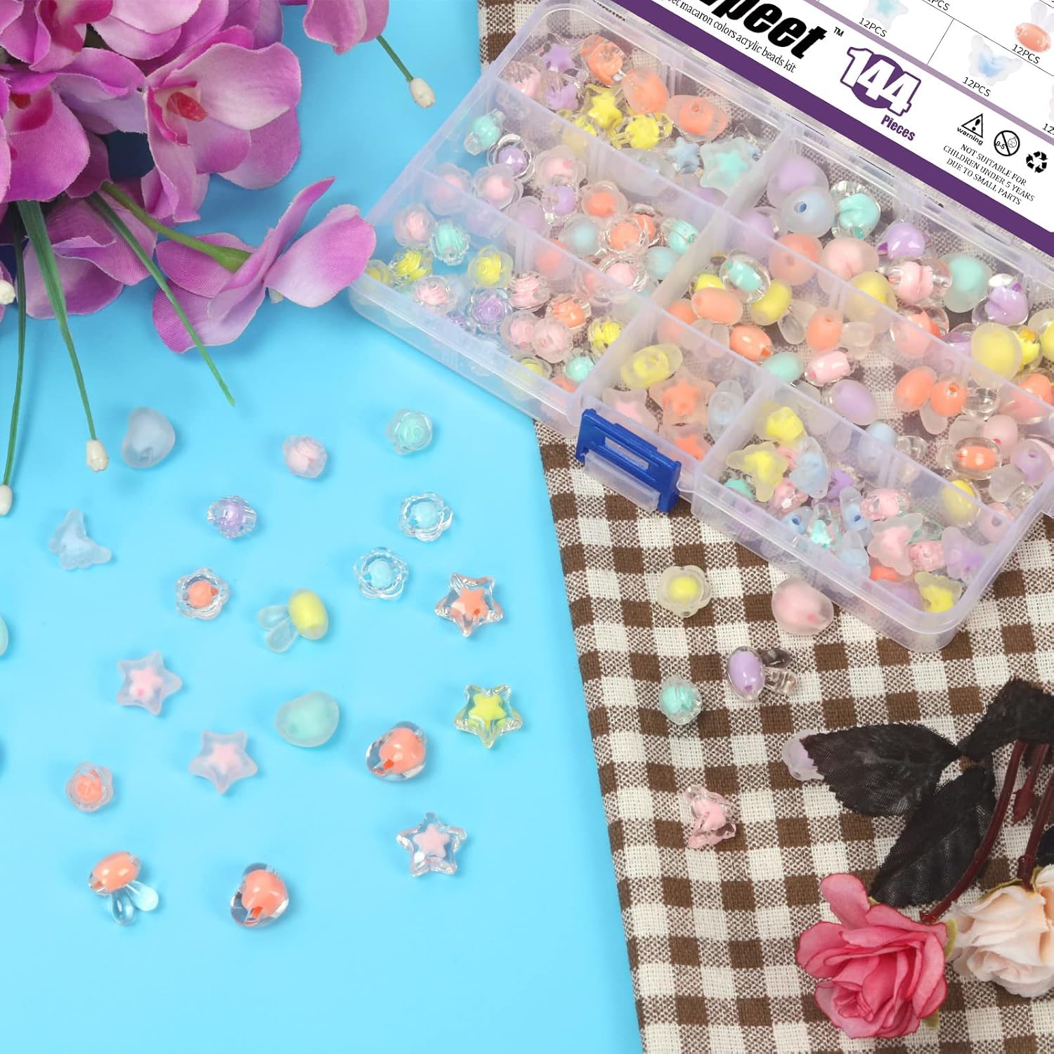 Swpeet Juego de 147 cuentas acrílicas transparentes y glaseadas de colores macarrones, 12 estilos y agujas de cuentas con cordón elástico, juego