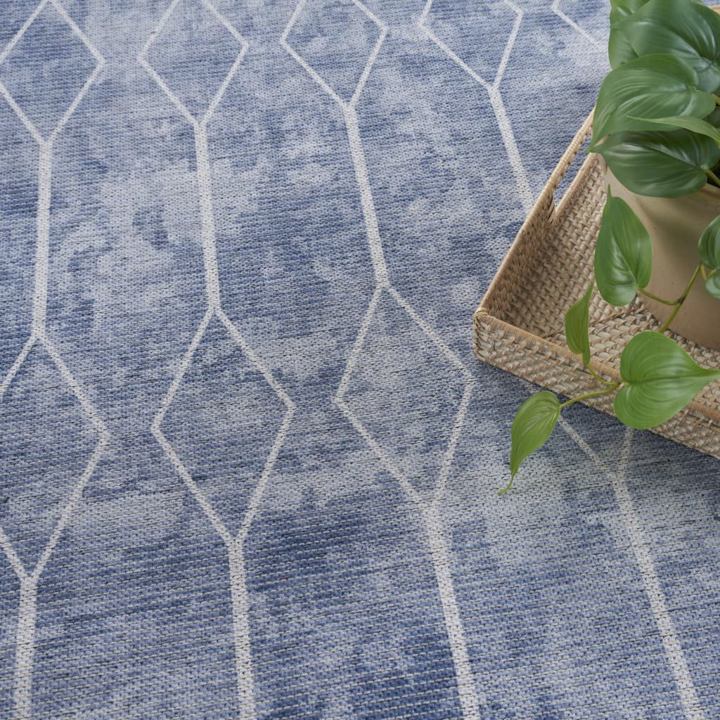 Alfombra lavable con telar eléctrico geométrico azul y blanco de 10 pies