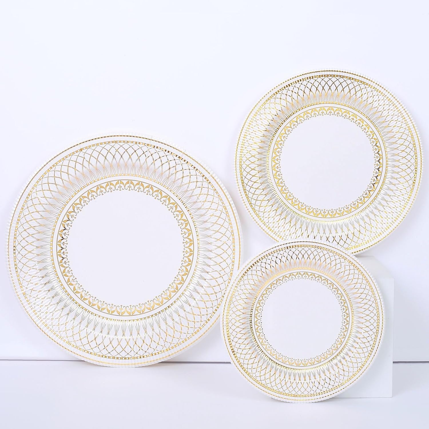 Efavormart – Paquete de 25 platos de papel de postre estilo vintage de porcelana dorada y blanca de 13 pulgadas, platos de fiesta desechables