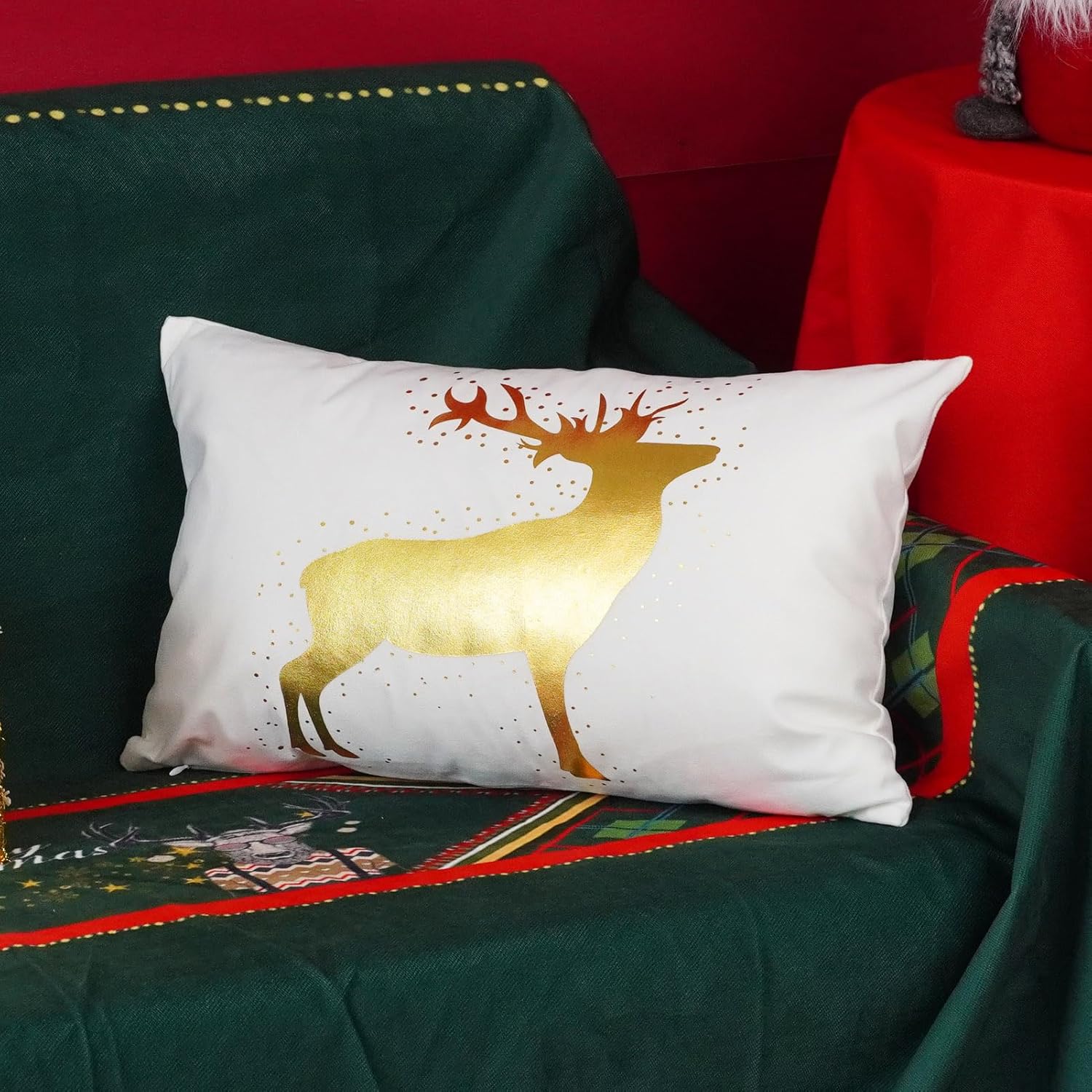 ONWAY Juego de 4 fundas de almohada decorativas de Navidad de 12 x 20 pulgadas, diseño de copos de nieve, renos, decoración dorada para sofá,