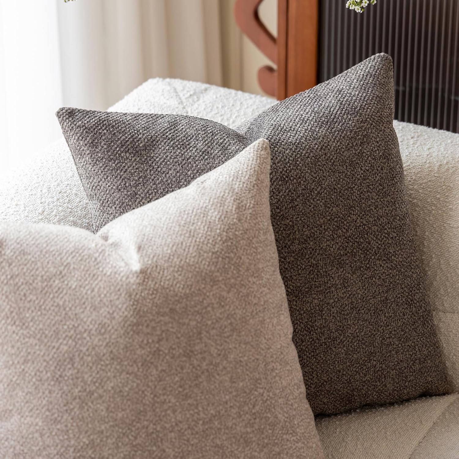 Fundas de almohada neutras de terciopelo en relieve 3D, almohadas de 18 x 18 pulgadas, almohadas rústicas para sofá, almohadas texturizadas para
