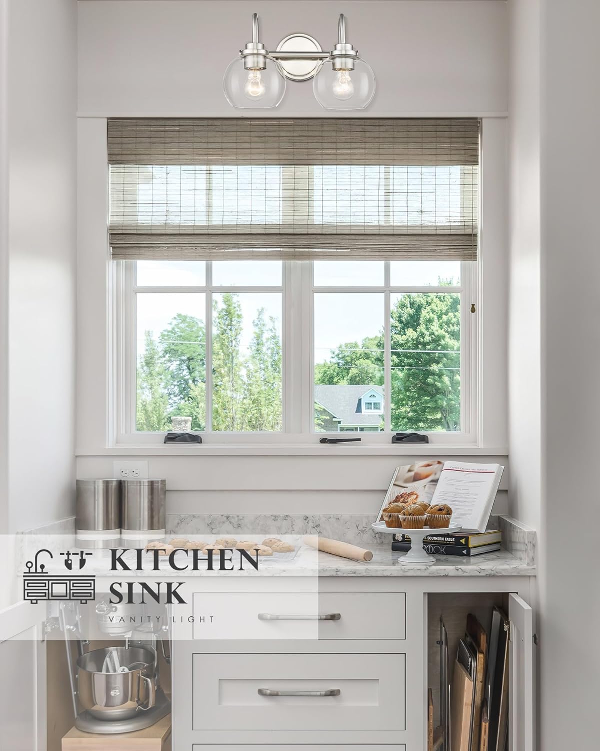 AD-22280-2W-SN – Lámpara de tocador de baño de 2 luces, níquel cepillado con pantalla de vidrio transparente, luz de tocador de baño de granja sobre