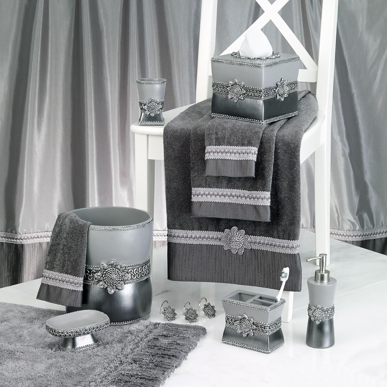 Avanti Linens – Juego de toallas de 3 piezas, toallas de algodón suave y absorbente (colección de medallones trenzados)