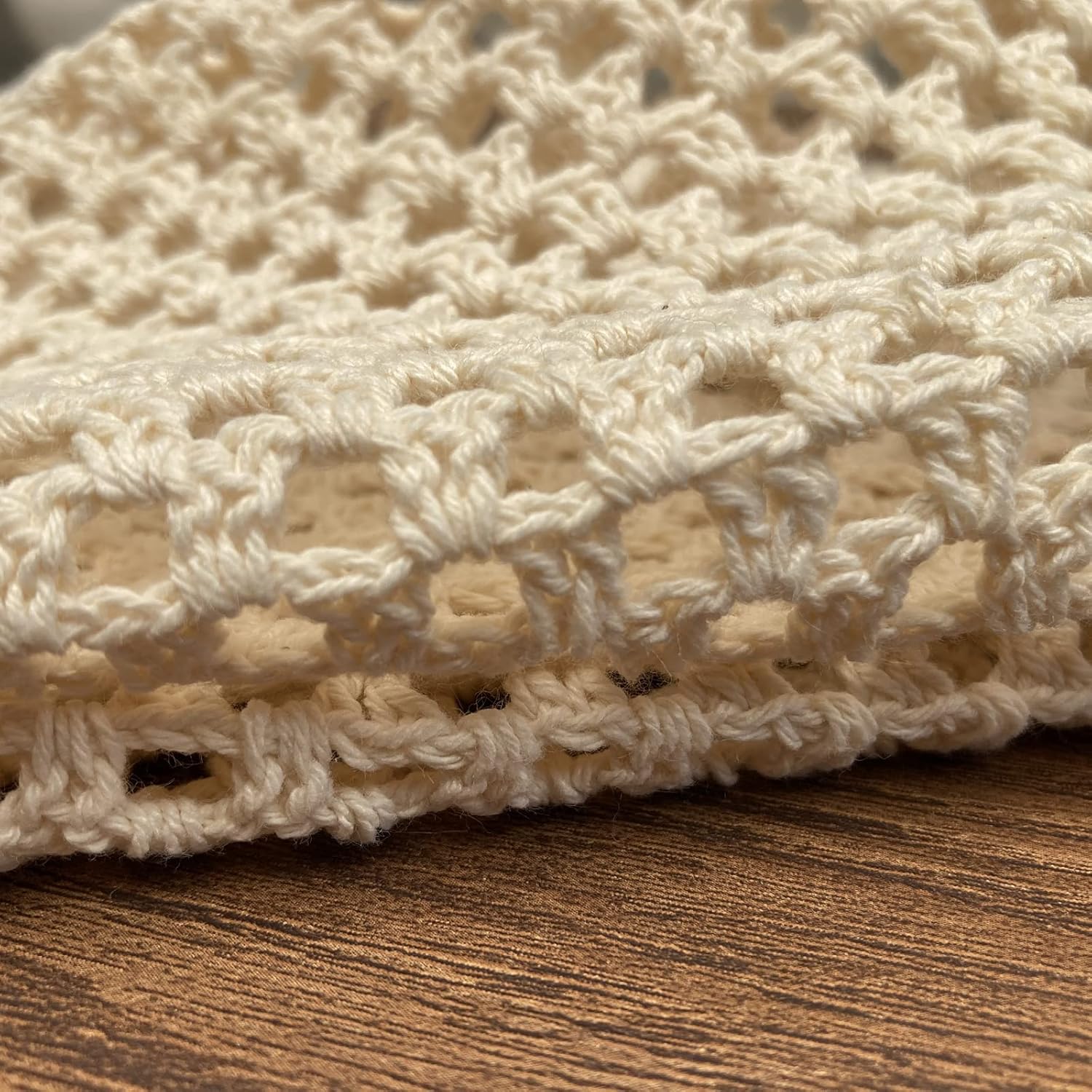 Mantel pequeño de algodón de ganchillo beige para mesa, protector rectangular para mesita de noche, cómoda para dormitorio, 12 x 17 pulgadas