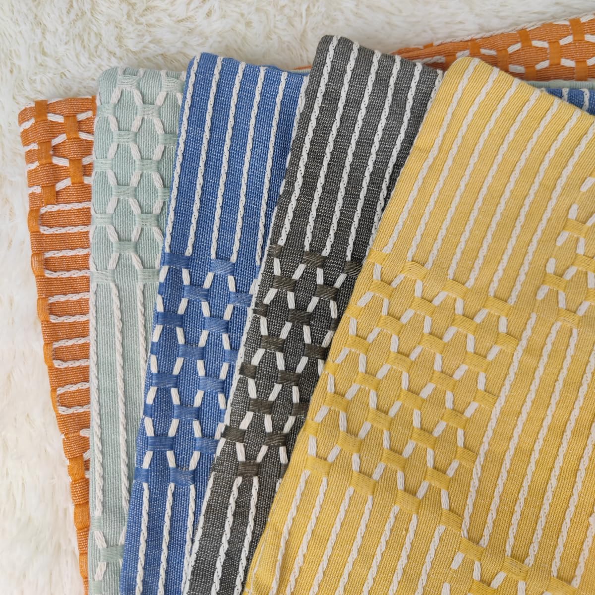 Juego de 2 fundas de almohada bohemias a rayas, suaves, cuadradas, decorativas, para sofá y cama, 16 x 16 pulgadas, color amarillo
