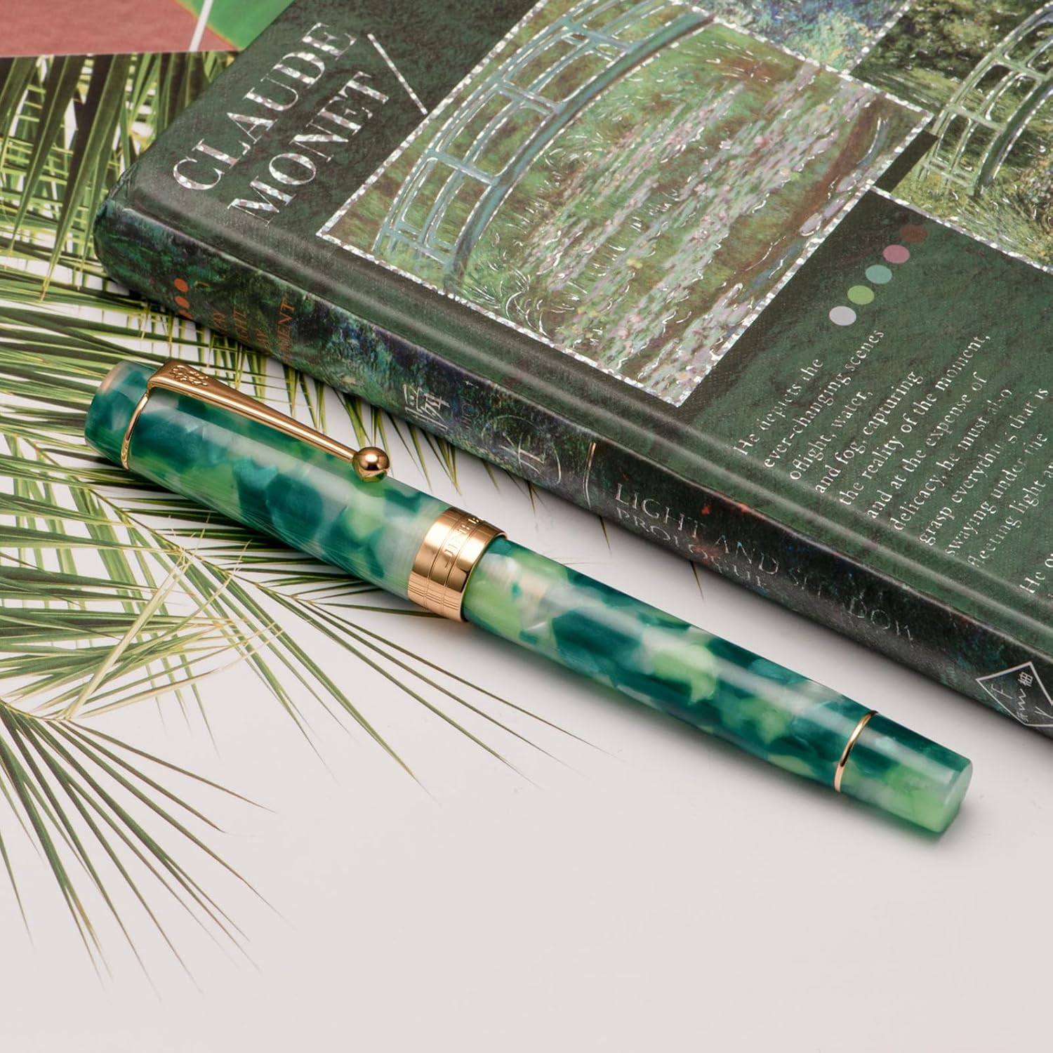 Jinhao – Pluma estilográfica clásica con borde dorado de mármol verde, punta M con convertidor y estuche para bolígrafos