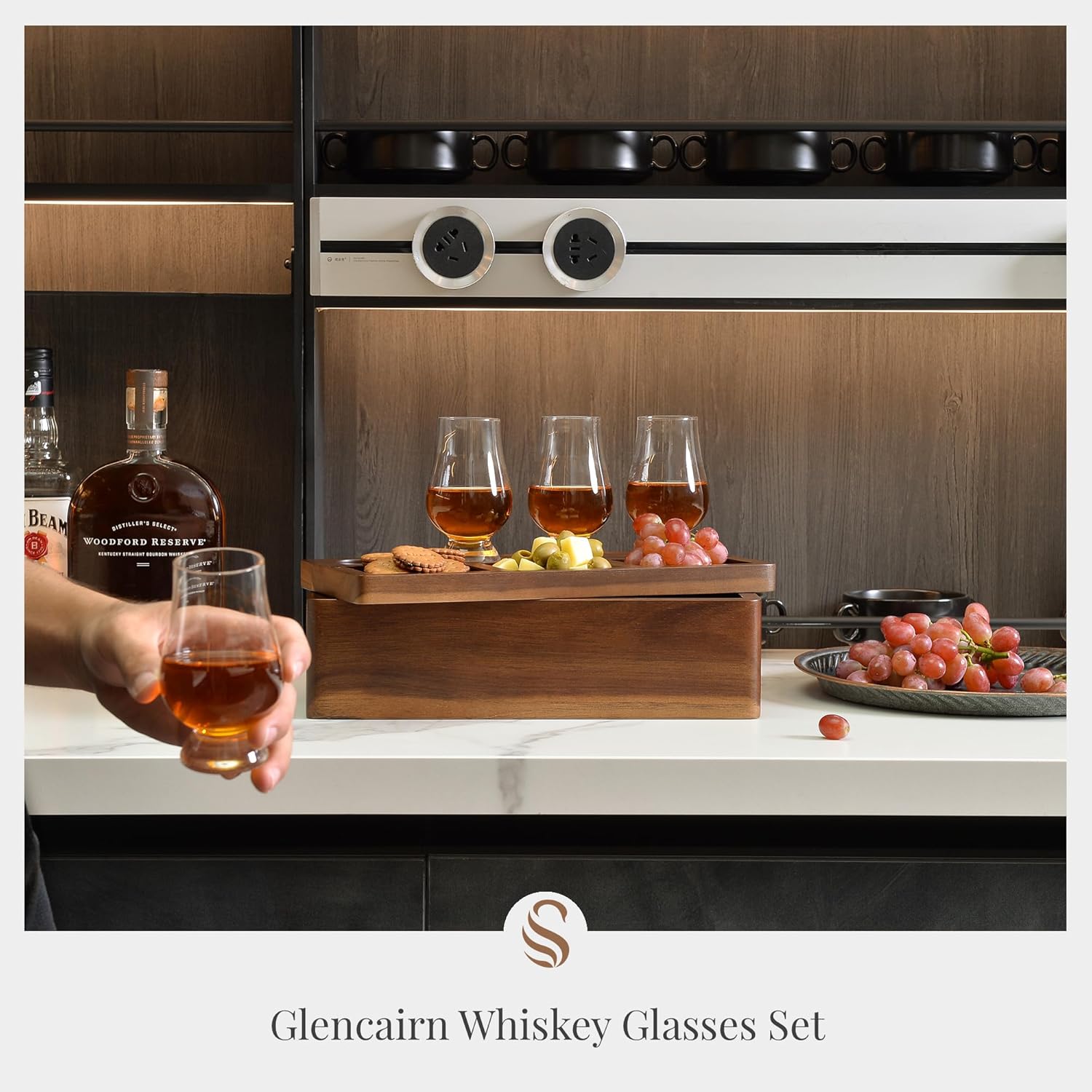 Shanik Juego de vasos de whisky en caja de madera, bandeja de vuelo incluida, regalo único de bourbon para cualquier ocasión