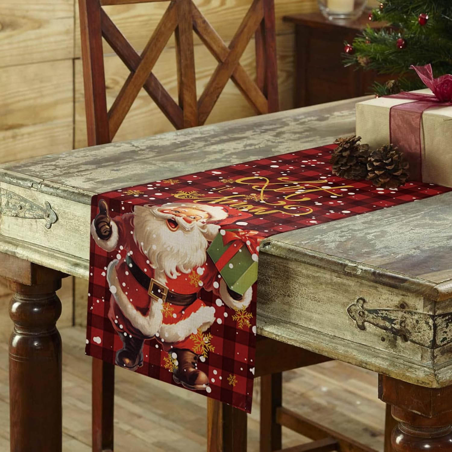 Camino de mesa de Navidad de Papá Noel con regalo, clásico rojo y negro, a cuadros, bufandas de cocina, comedor, caminos de mesa para interiores y