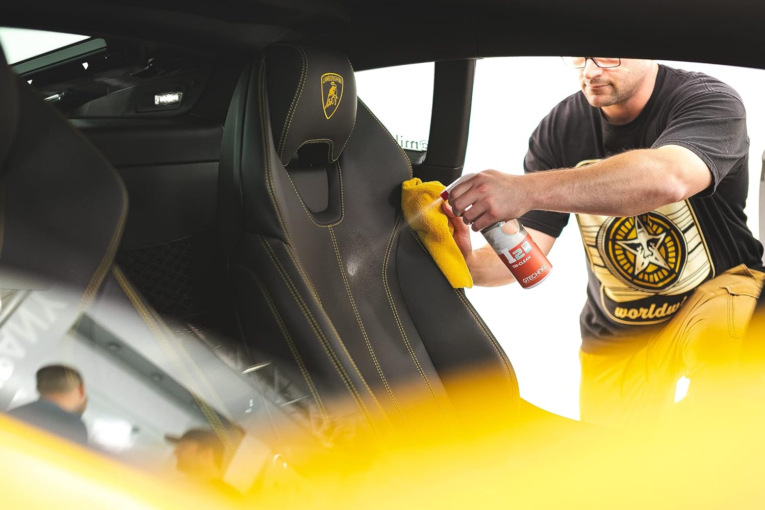 Gtechniq – I2 Tri-Clean – Absorbe olores interiores para todas las superficies garantiza que las superficies permanezcan frescas elimina los
