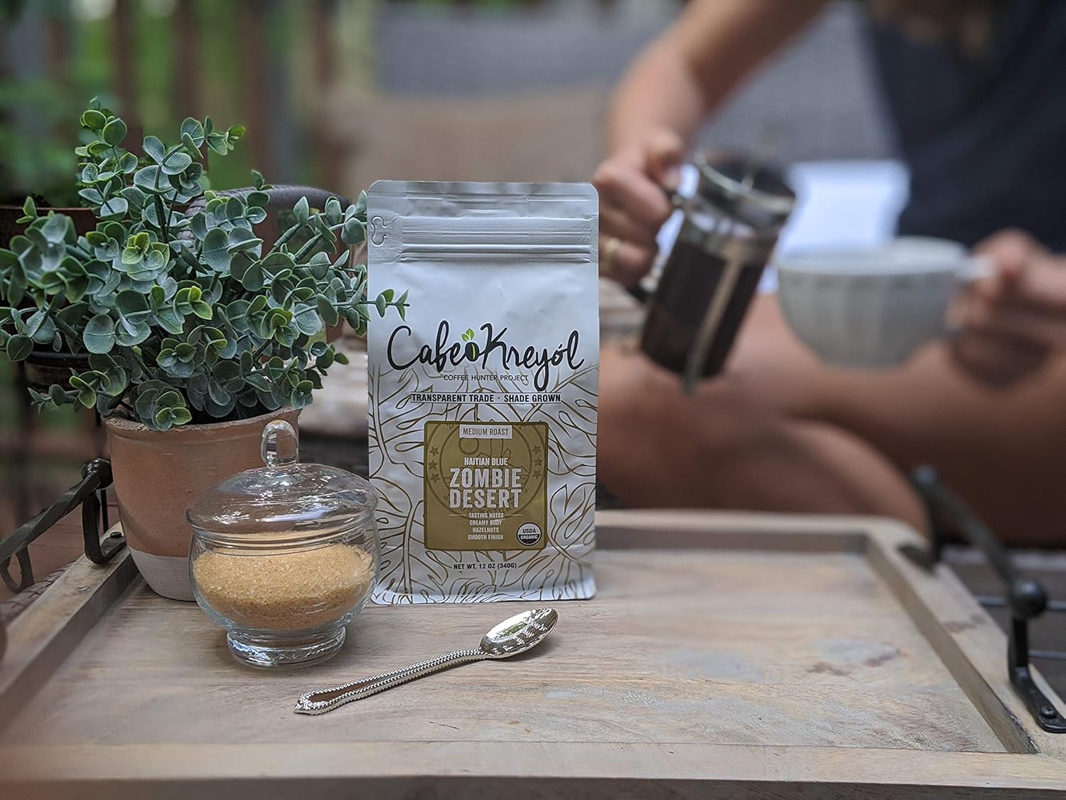 Cafe Kreyol Organic Zombie Desert  12 onzas  Café de tostado medio azul haitiano  Grano entero  Baja acidez, cuerpo cremoso y avellanas con un