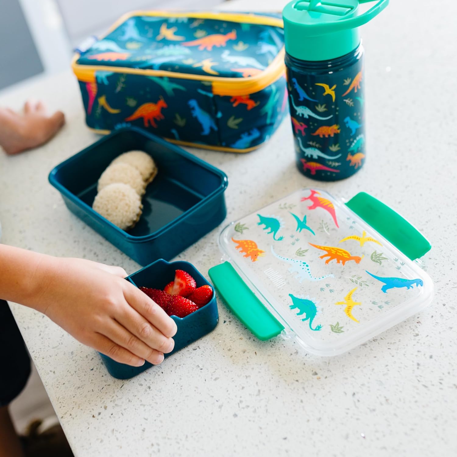 Wildkin Recipiente de plástico para alimentos para niños y niñas, perfecto para guardería y preescolar, recipientes de almacenamiento de alimentos