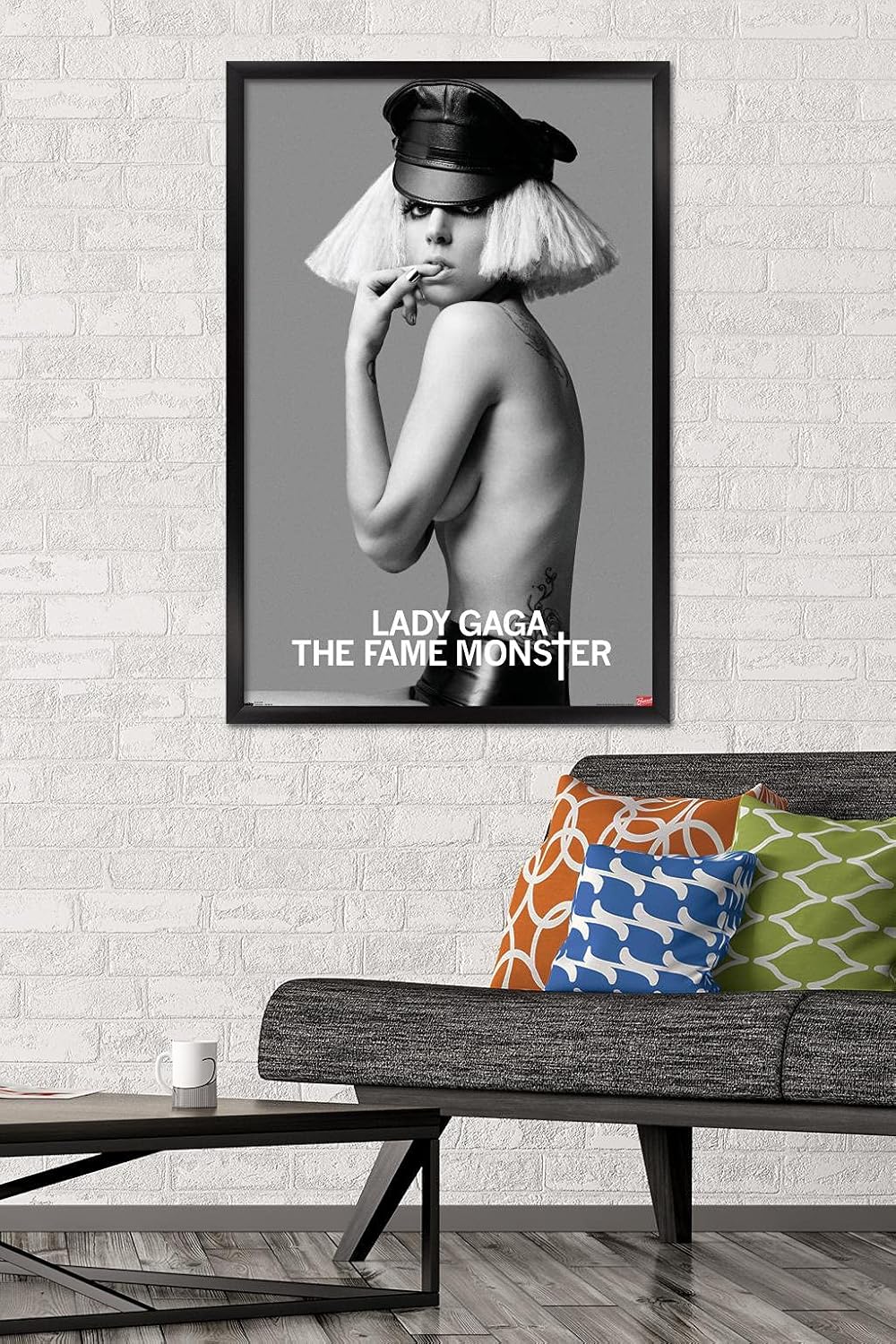 Trends International Lady Gaga – Póster de pared de monstruo, 22.375 x 34 pulgadas, versión enmarcada en negro