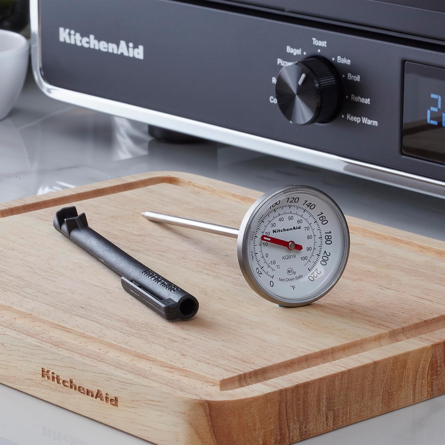 KitchenAid Termómetro analógico de lectura instantánea para alimentos y carne con dial de 1.75 pulgadas, función de recalibración, funda de