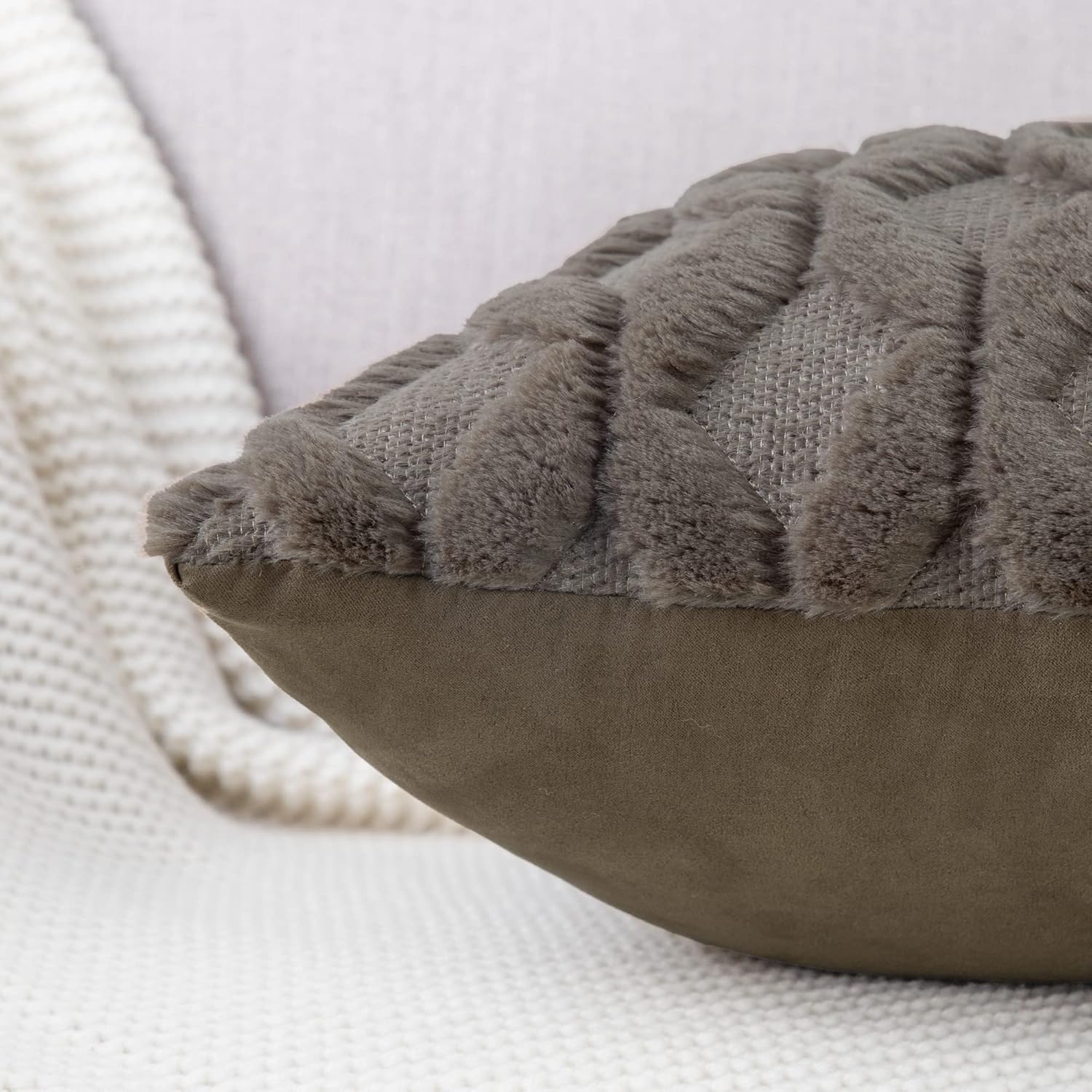 MADIZZ – Paquete de 2 fundas de almohada decorativas de terciopelo de lana suave y corta, estilo de lujo, para el sofá, el dormitorio, cuadrado