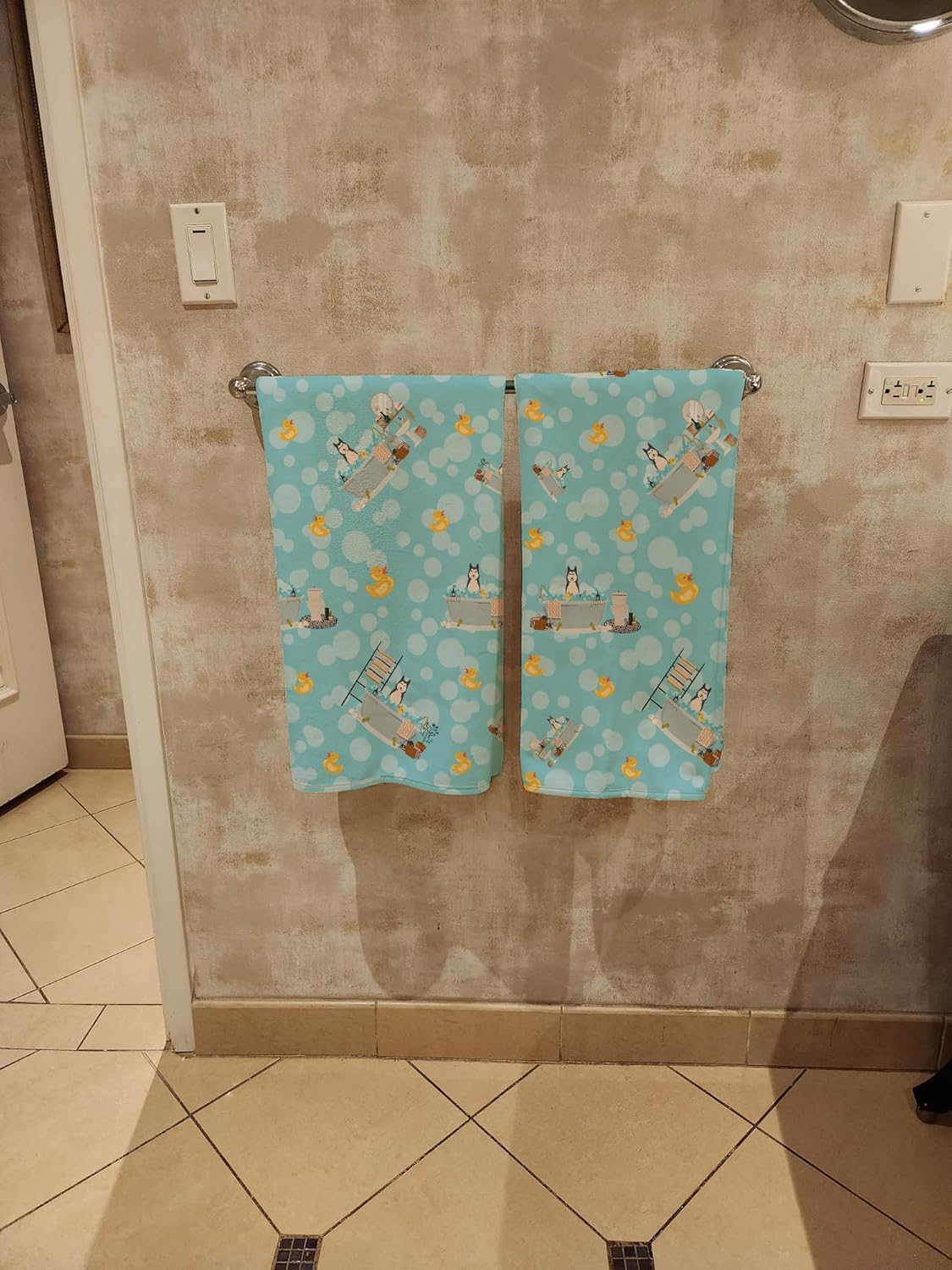 Caroline’s Treasures WDK5722BTLG West Siberian Laika Spitz – Toalla de baño grande para bañera