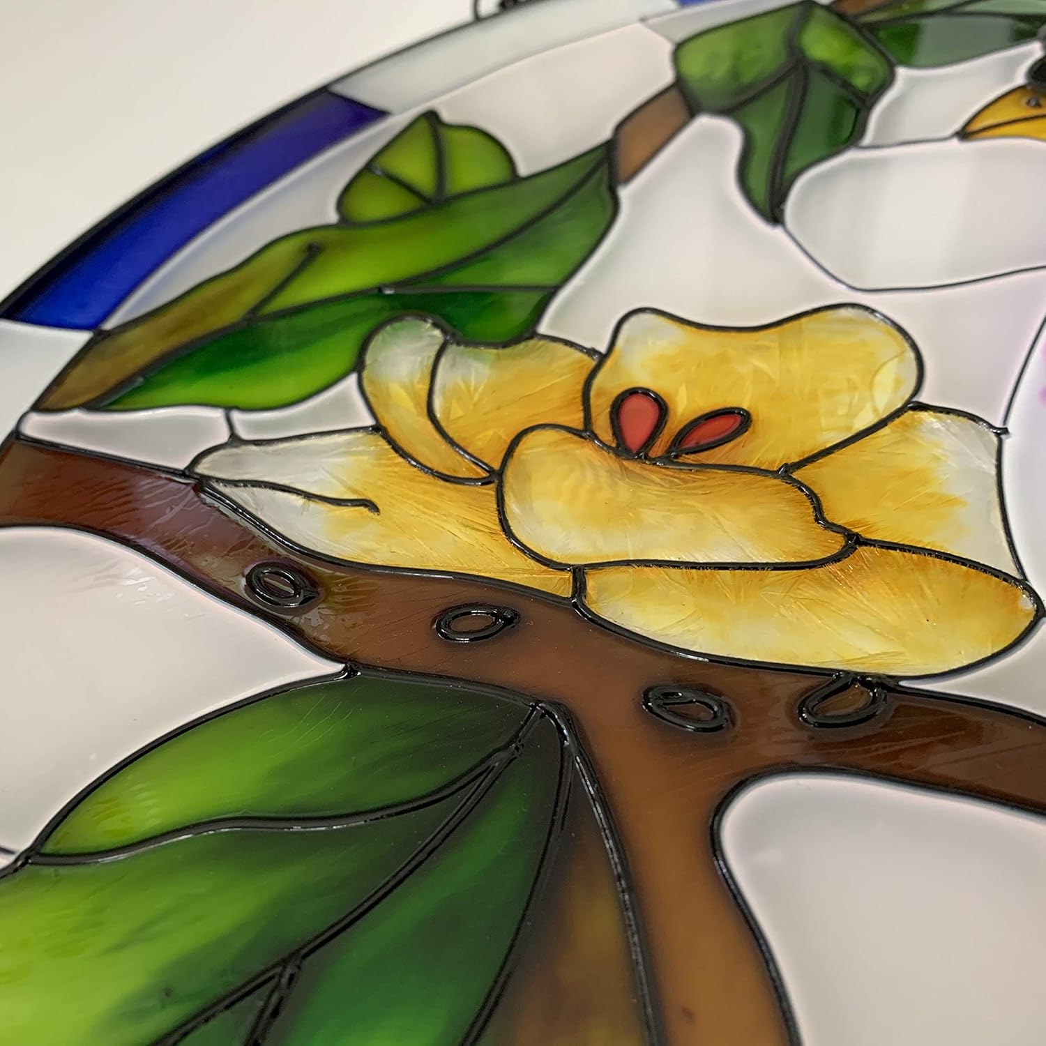 Lio’s Art Panel decorativo para colgar ventanas de vidrieras pintadas  Redondo grande de 10 pulgadas  Arte hecho a mano con cardenal de loro pájaro