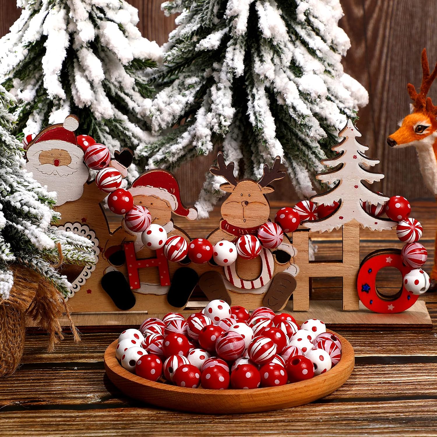 100 cuentas de madera de caña de caramelo de 0.63 pulgadas de Navidad punteadas de madera de rayas coloridas redondas espaciadoras perlas naturales