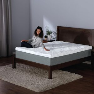 Serta Colchón de espuma viscoelástica con infusión de gel de 9 pulgadas, tamaño California King, blancogris Serta Colchón de espuma viscoelástica con infusión de gel de 9 pulgadas, tamaño California King, blancogris