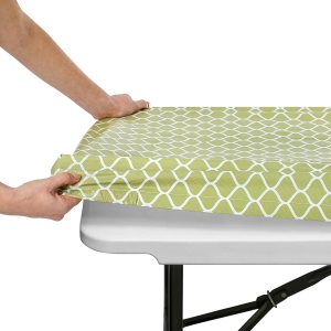 Mantel para mesa plegable, mantel rectangular de plástico con respaldo de vinilo con borde elástico, para Navidad, fiestas, picnic (4 pies, 24 x 50 Mantel para mesa plegable, mantel rectangular de plástico con respaldo de vinilo con borde elástico, para Navidad, fiestas, picnic (4 pies, 24 x 50