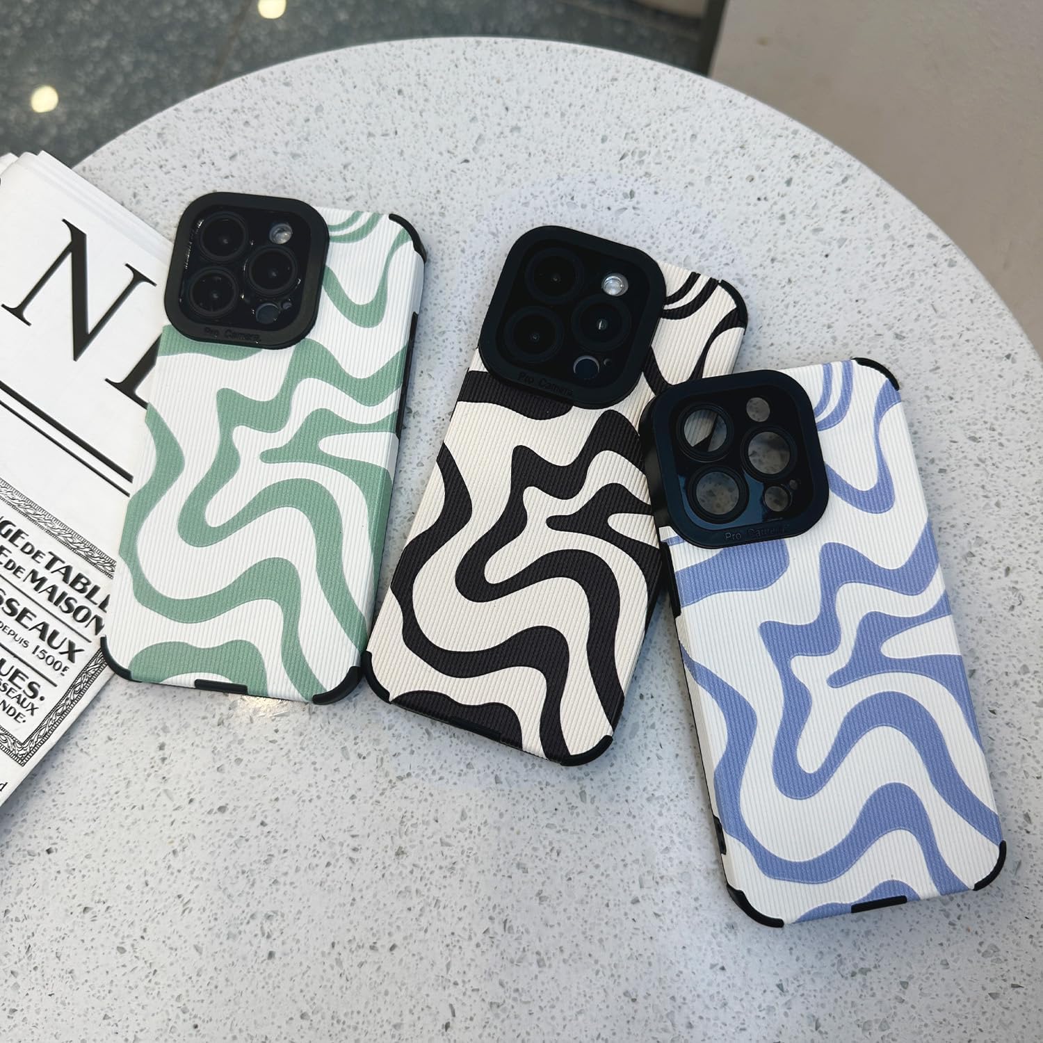 Sayoaho Funda diseñada para iPhone 11 Pro, piel sintética suave TPU y bonito arte ondulado pintado para mujeres y niñas, protector delgado a prueba