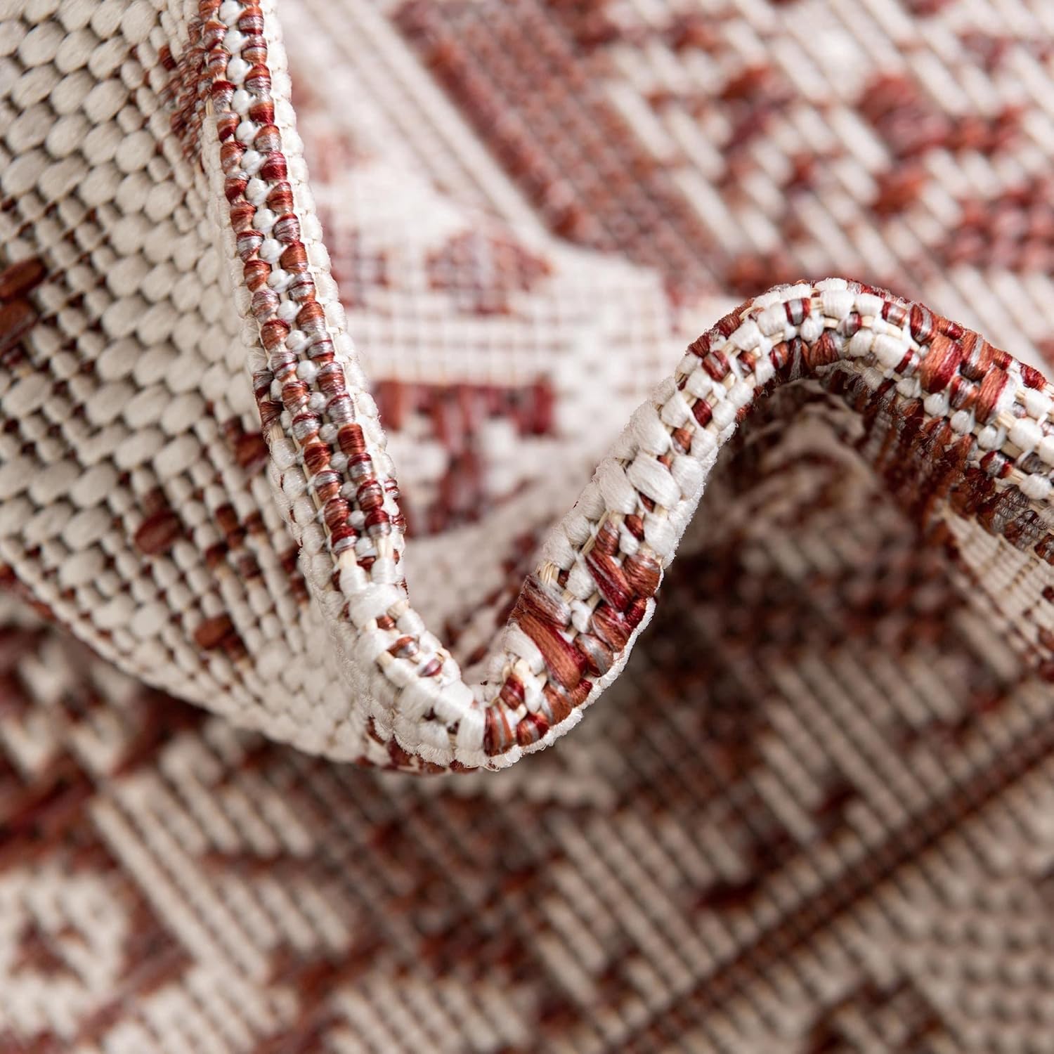 Rugs.com Outdoor Aztec Collection Alfombra  4 x 6 pies alfombra de tejido plano rojo óxido perfecta para salas de estar, grandes comedores, planos