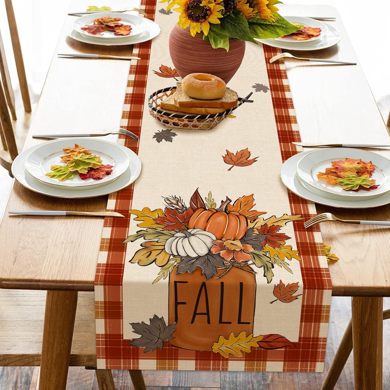 Seliem Camino de mesa de otoño con hojas de arce y calabaza, tarro de otoño, cuadros de búfalo, decoración de mesa de comedor de temporada,