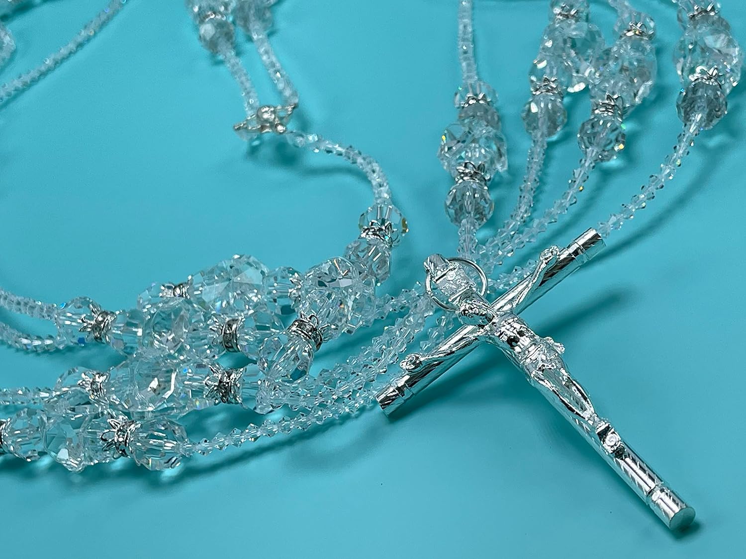 San Joaquin Creations Lazo de boda de cristal plateado AcentosLazo De Boda Crystal Cortado terminado con acentos en plataboda Rosario, Cristal